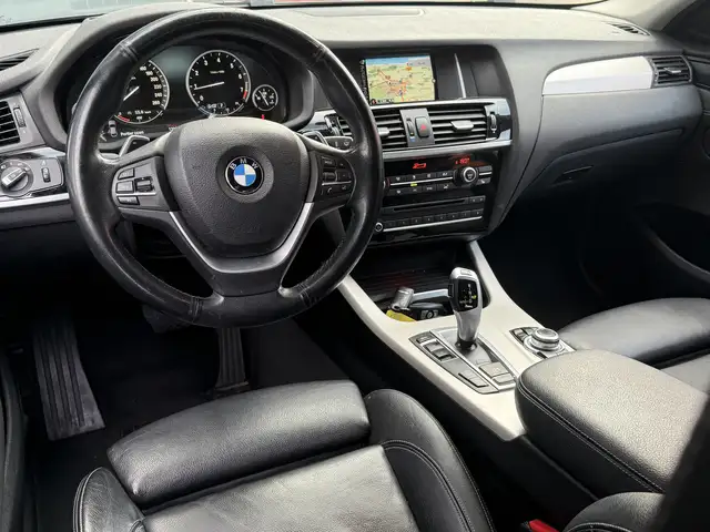 BMW X4 view 3