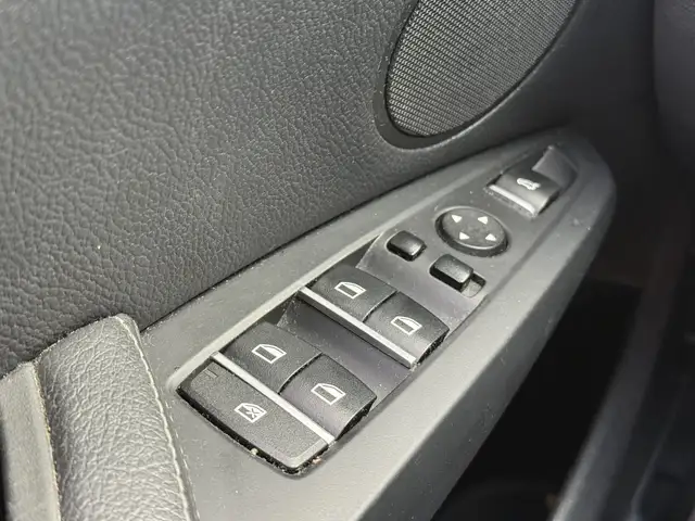 BMW X4 view 7