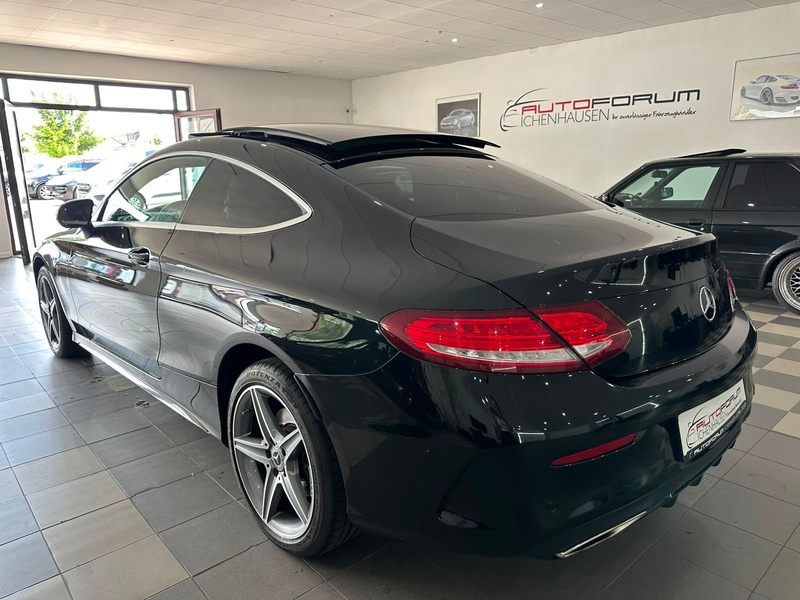 Mercedes-Benz C 400 C 4Matic Amg Line — photo 4