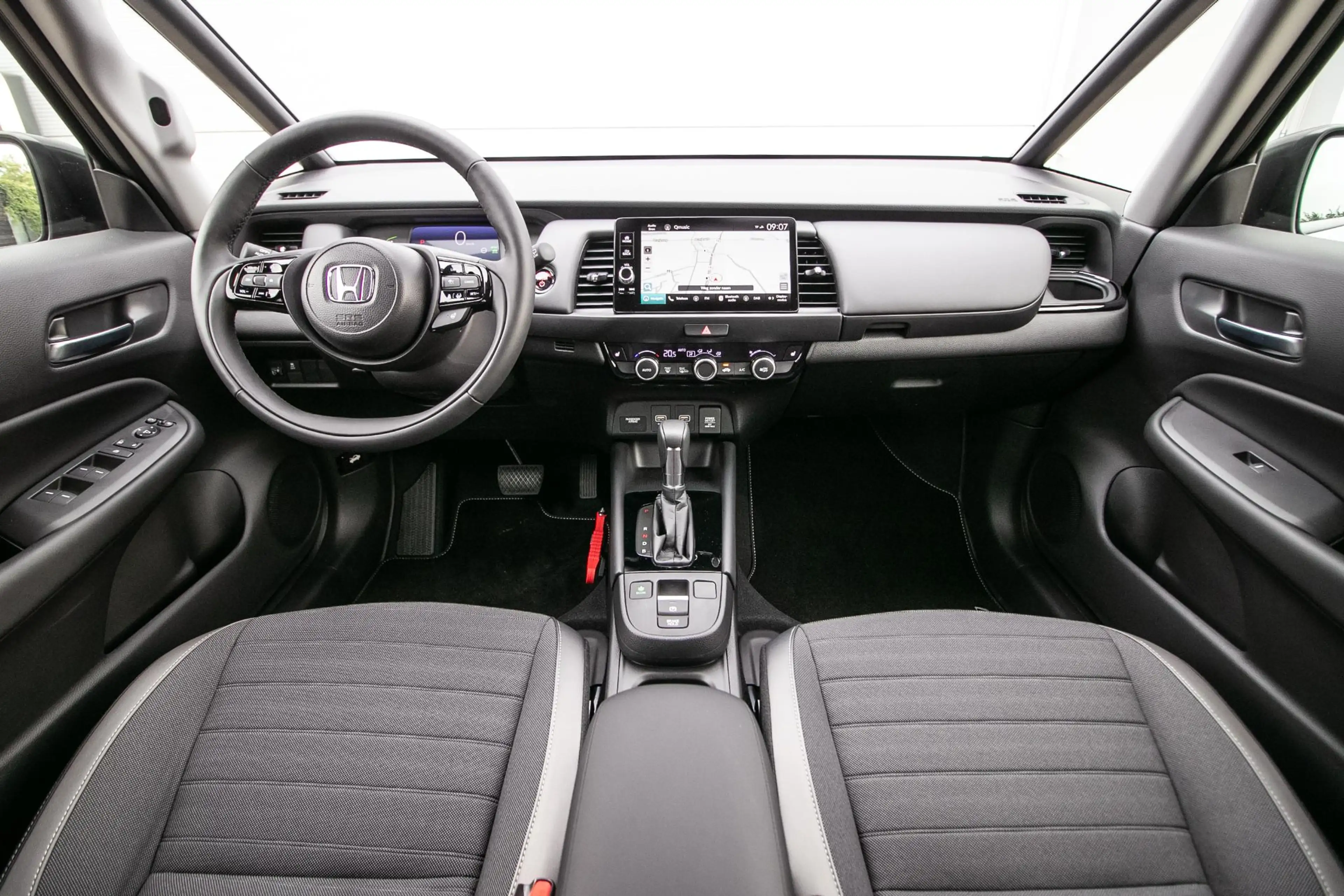 Honda Jazz 1.5 e:HEV Advance Crosstar — photo 15