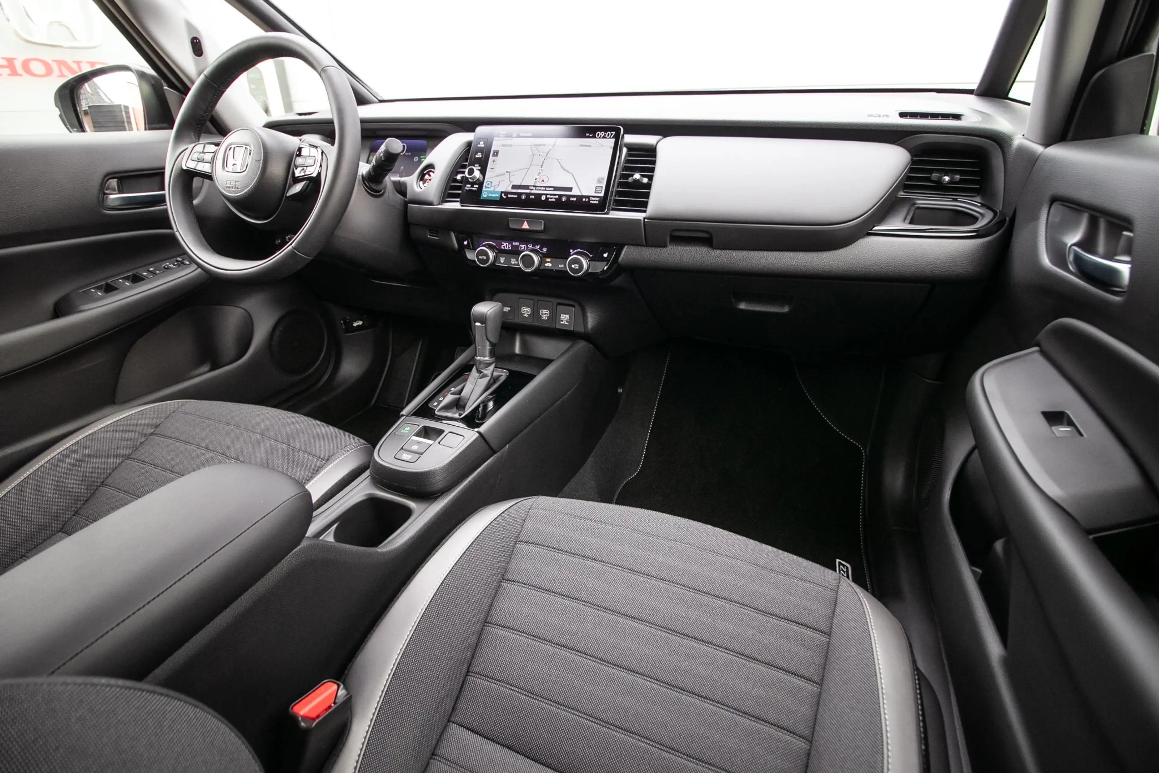 Honda Jazz 1.5 e:HEV Advance Crosstar — photo 3