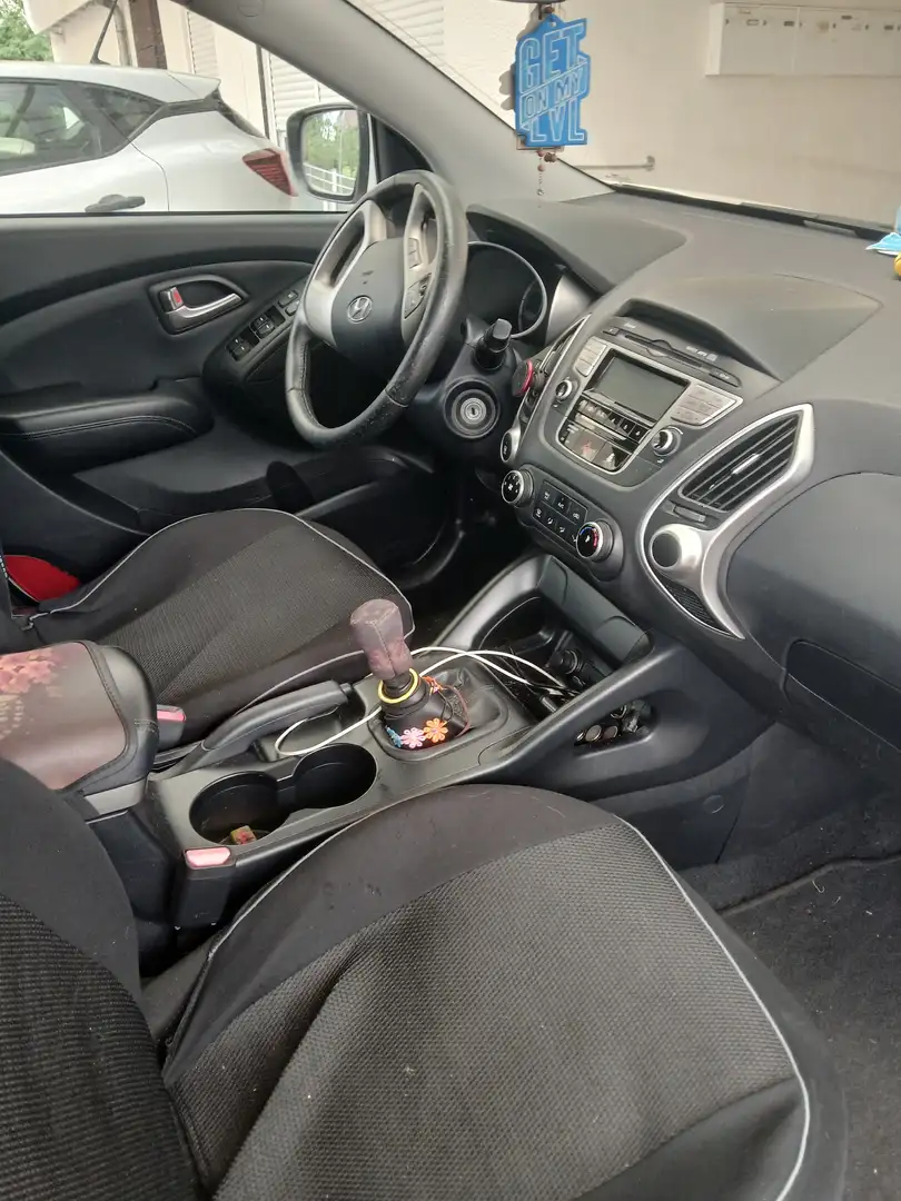 Hyundai iX35 1.6 2WD 5 Star Edition Wit - 1