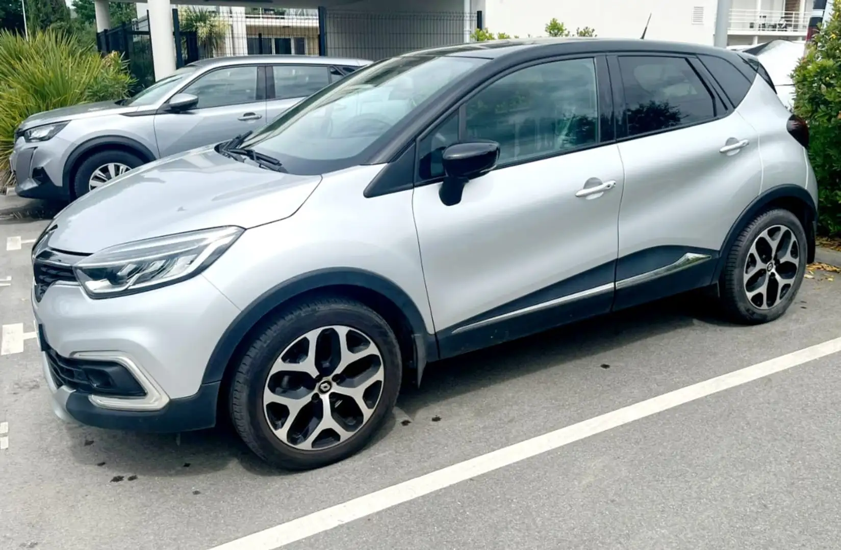Renault Captur - 1