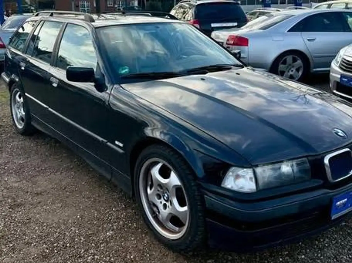 BMW 318 318i touring Comfort Edition Schwarz - 2