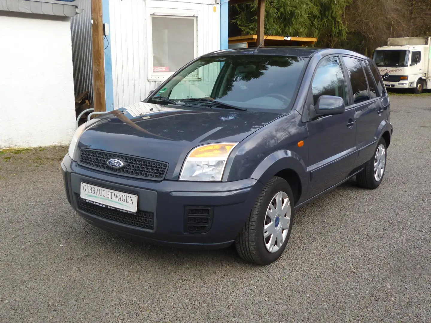 Ford Fusion Fusion 1.4 Trend Klima 1-Hand TÜV/AU NEU AHK Grau - 1