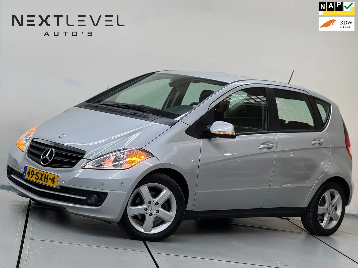 Mercedes-Benz A 160 Business Class Automaat Cruise NL Auto Grijs - 1