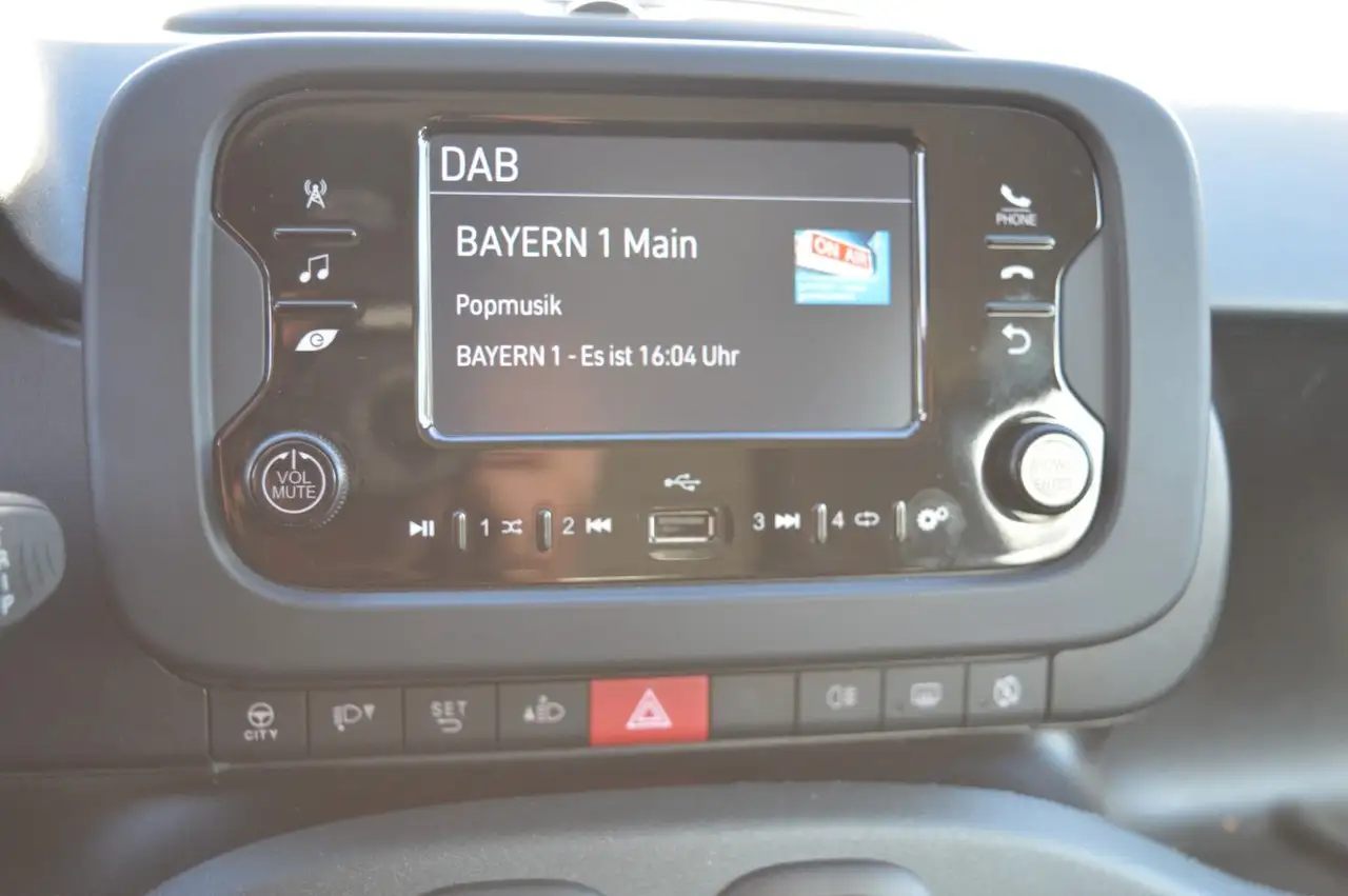 Fiat Panda Base/Klima/DAB — Vehicle gallery 12