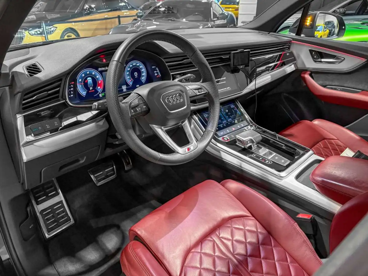 Audi SQ7 4.0 quattro TFSI/PANO/7SITZ/B\u0026O/H.UP.22/VOLL Negro - 2