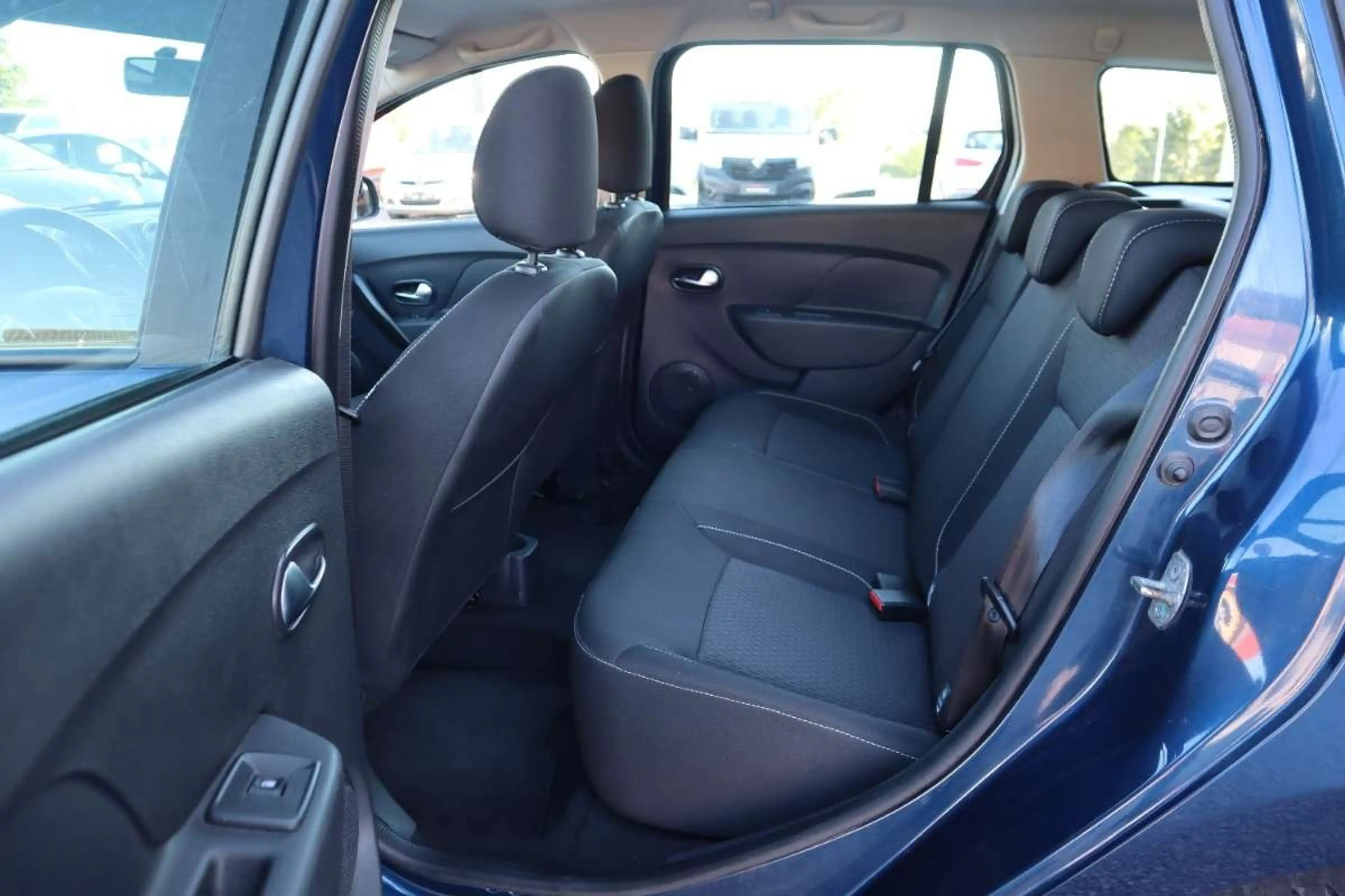 Dacia Logan MCV Supreme dCi 90 S&S — photo 13