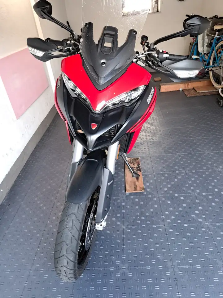 Ducati Multistrada V2