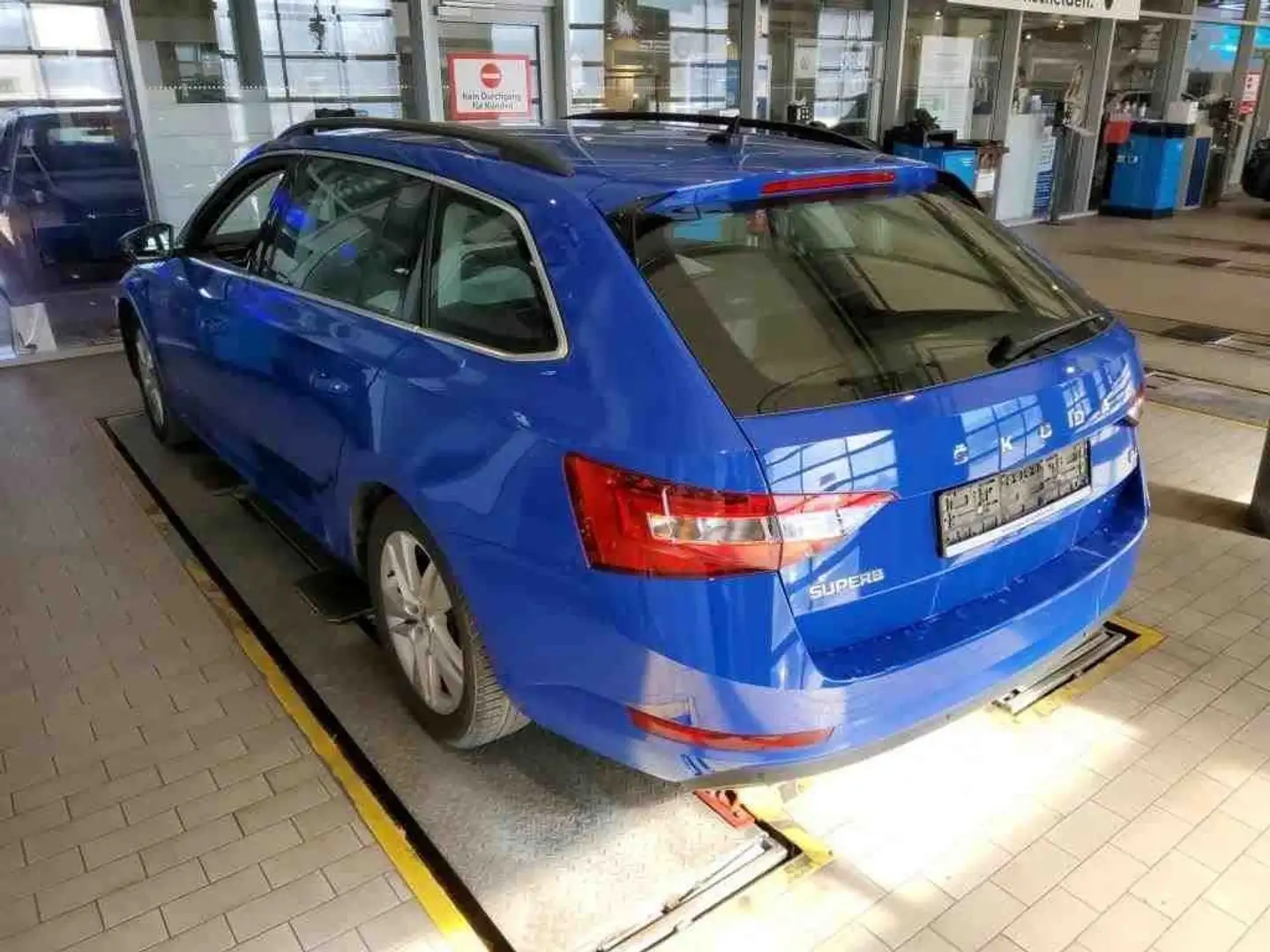 Skoda Superb Combi 1.4 TSI iV Ambition Navi LED AHK St Blau - 2