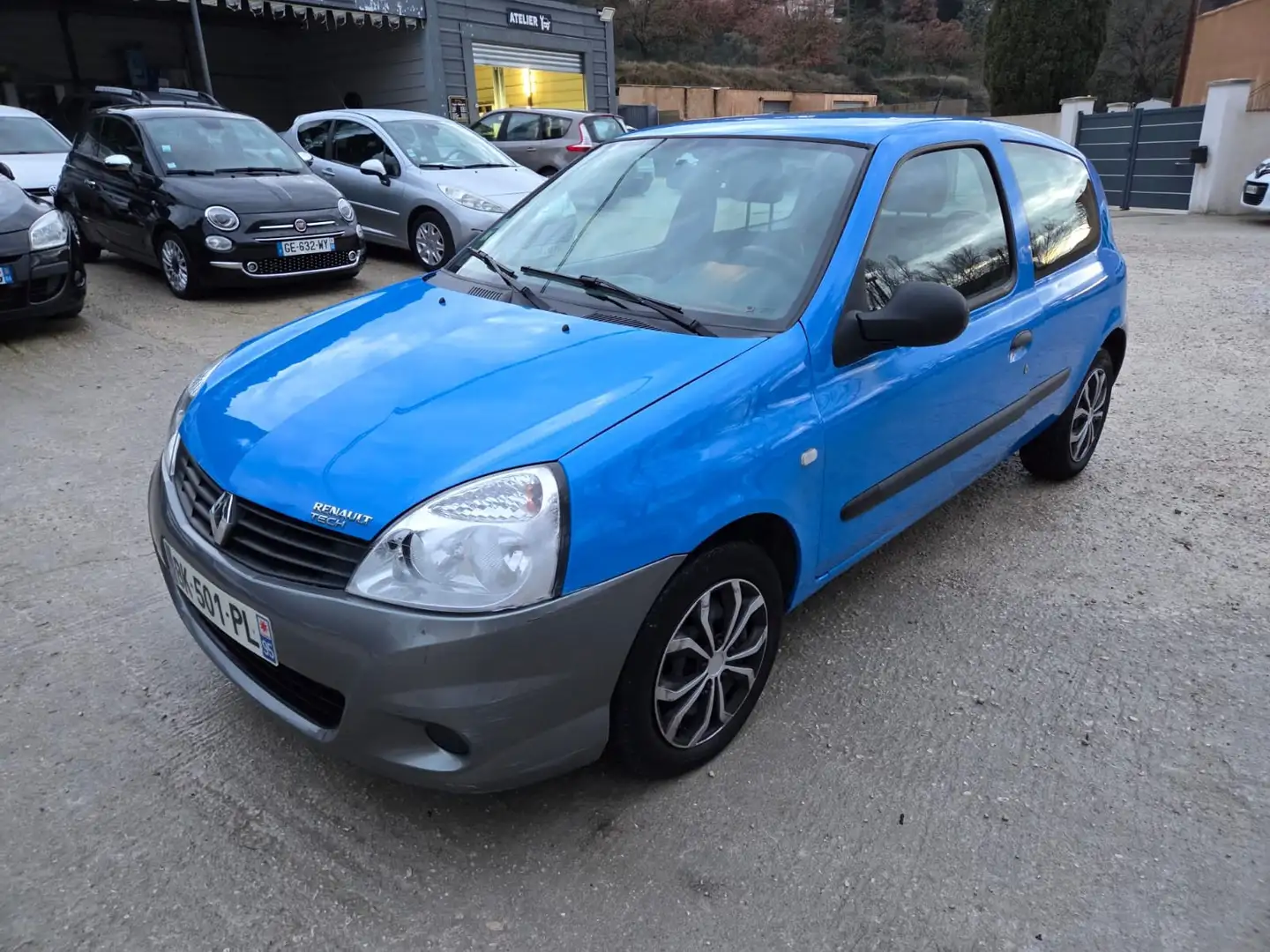 Renault Clio Campus Bleu - 2