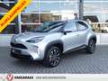 Toyota Yaris Cross 1.5 Hybrid 115 First Edition *t/m 10de bouwjaar ga Gris - thumbnail 1