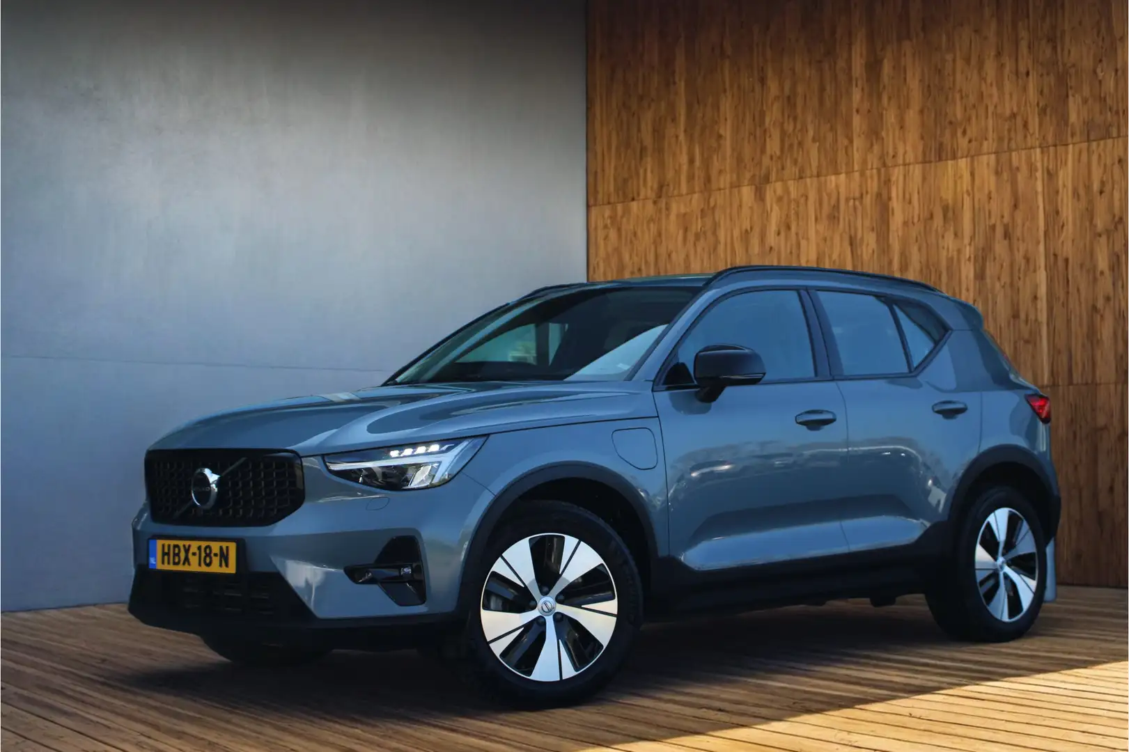 Volvo XC40 T5 Plus Dark | Adaptive Cruise | Lederen Bekleding Grigio - 1