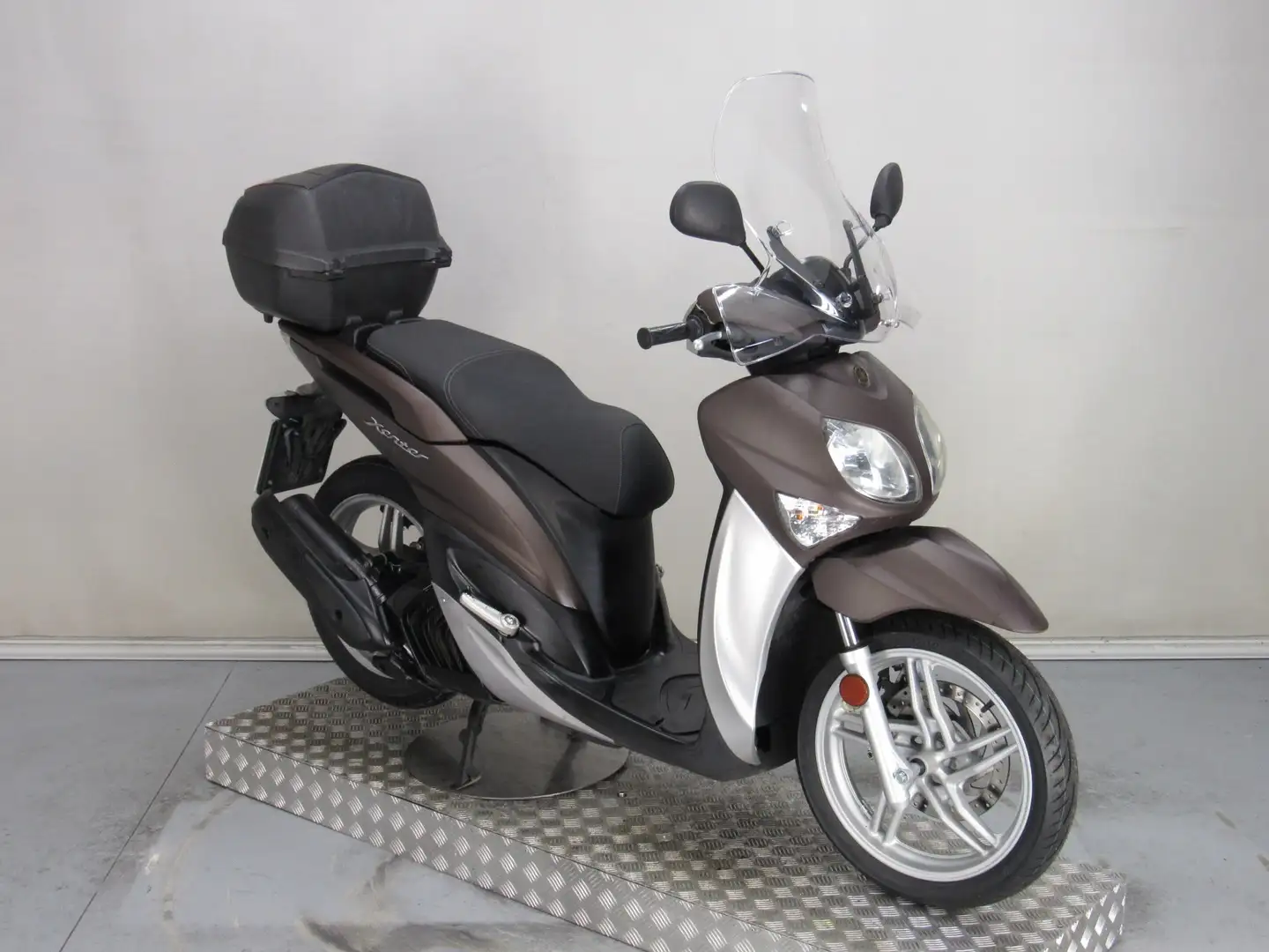 Yamaha Xenter 125 Marrón - 2
