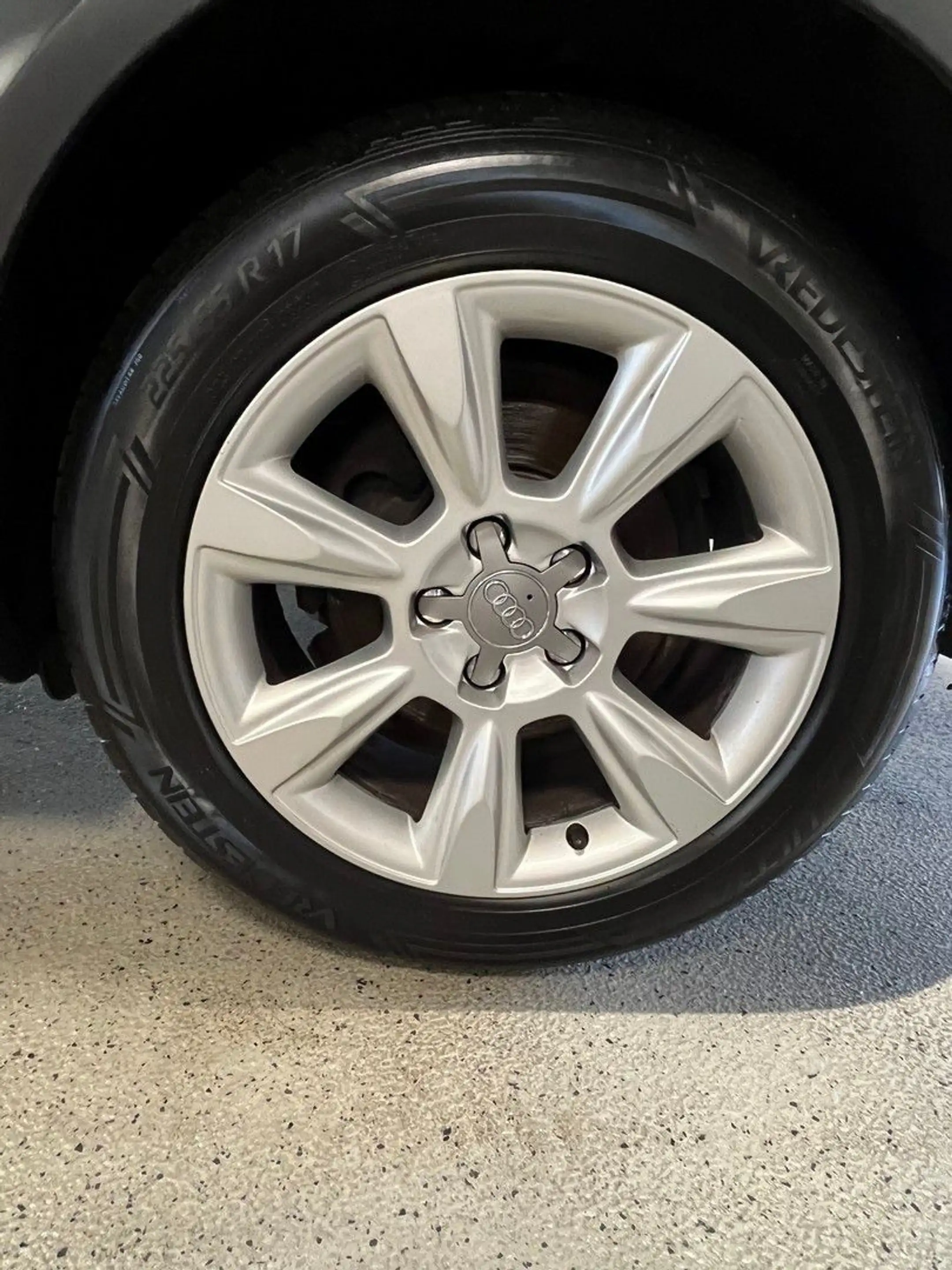 Audi A4 allroad quattro 2.0 TDI — photo 10