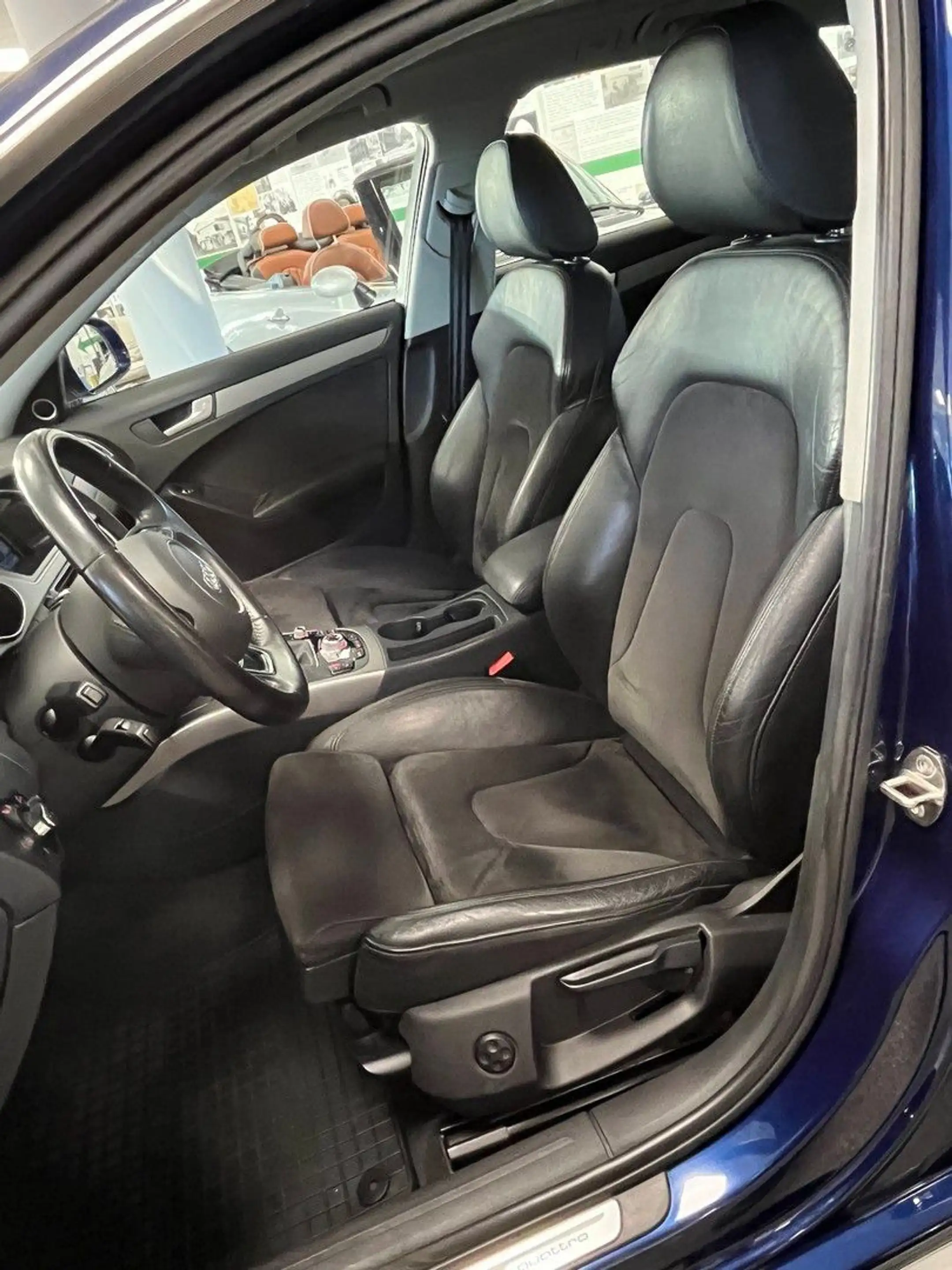 Audi A4 allroad quattro 2.0 TDI — photo 11