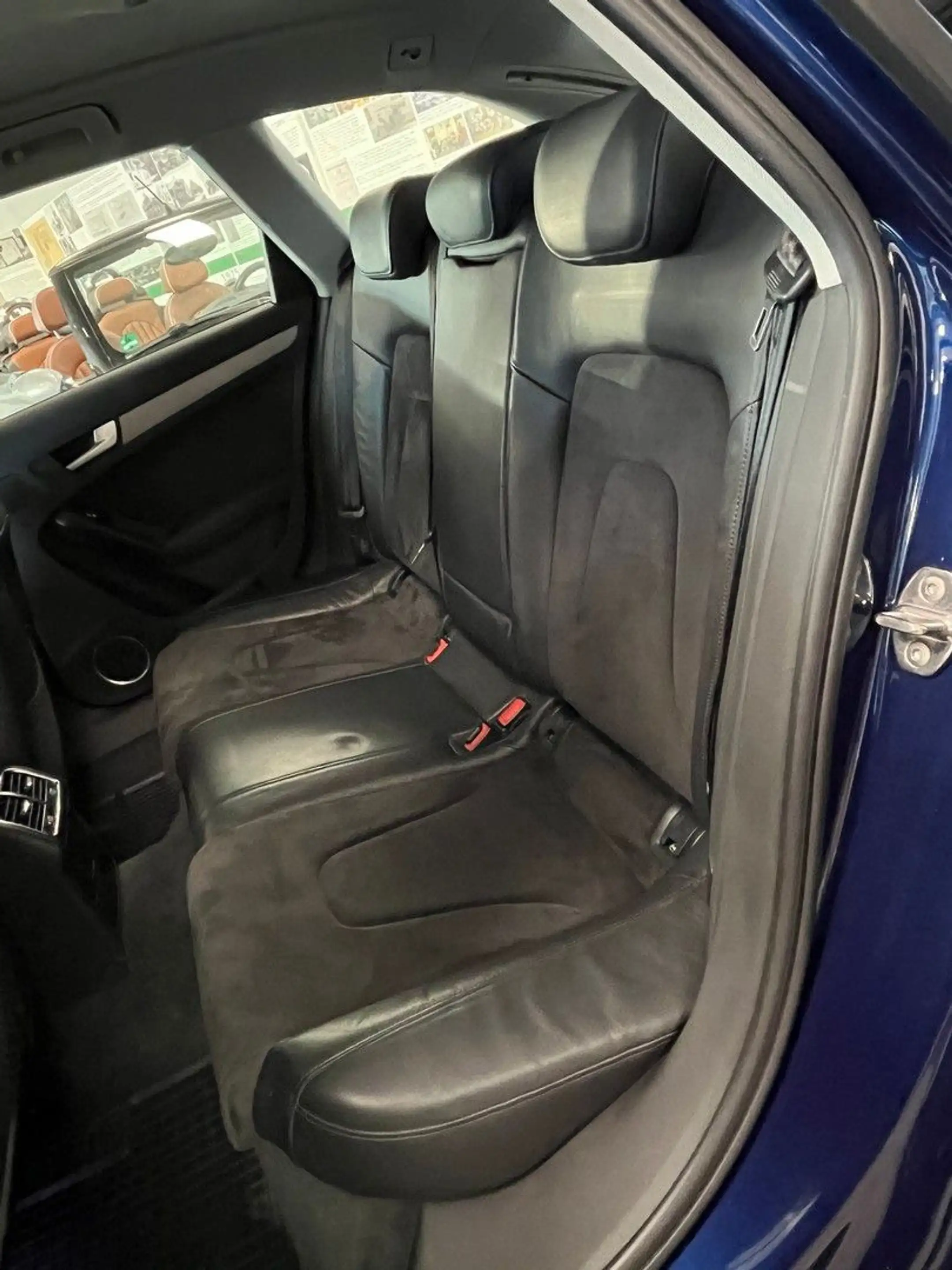 Audi A4 allroad quattro 2.0 TDI — photo 12
