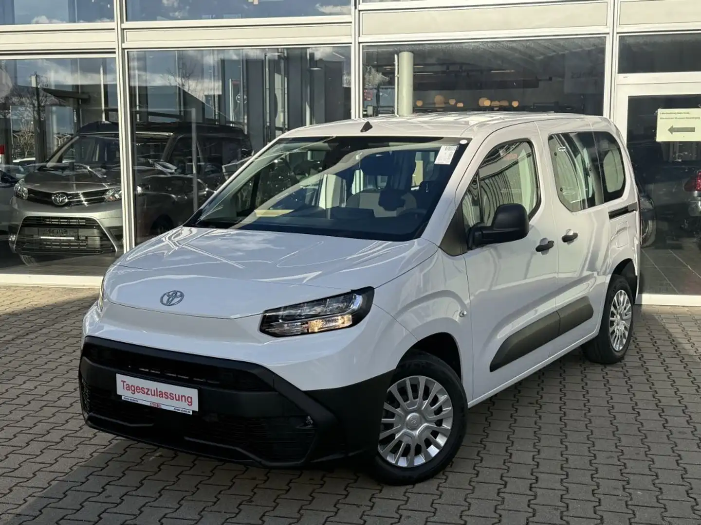 Toyota Proace City Verso 1.2 Turbo L1 Comfort Weiß - 2