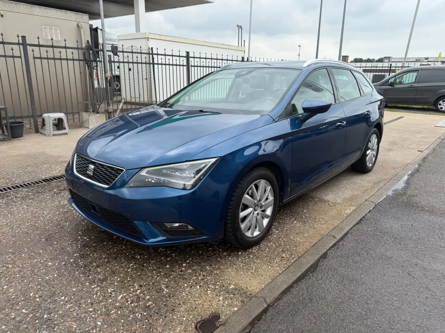 SEAT Leon ST Style,Navi,Klima ,Panorama,Eu6 Blau - 1