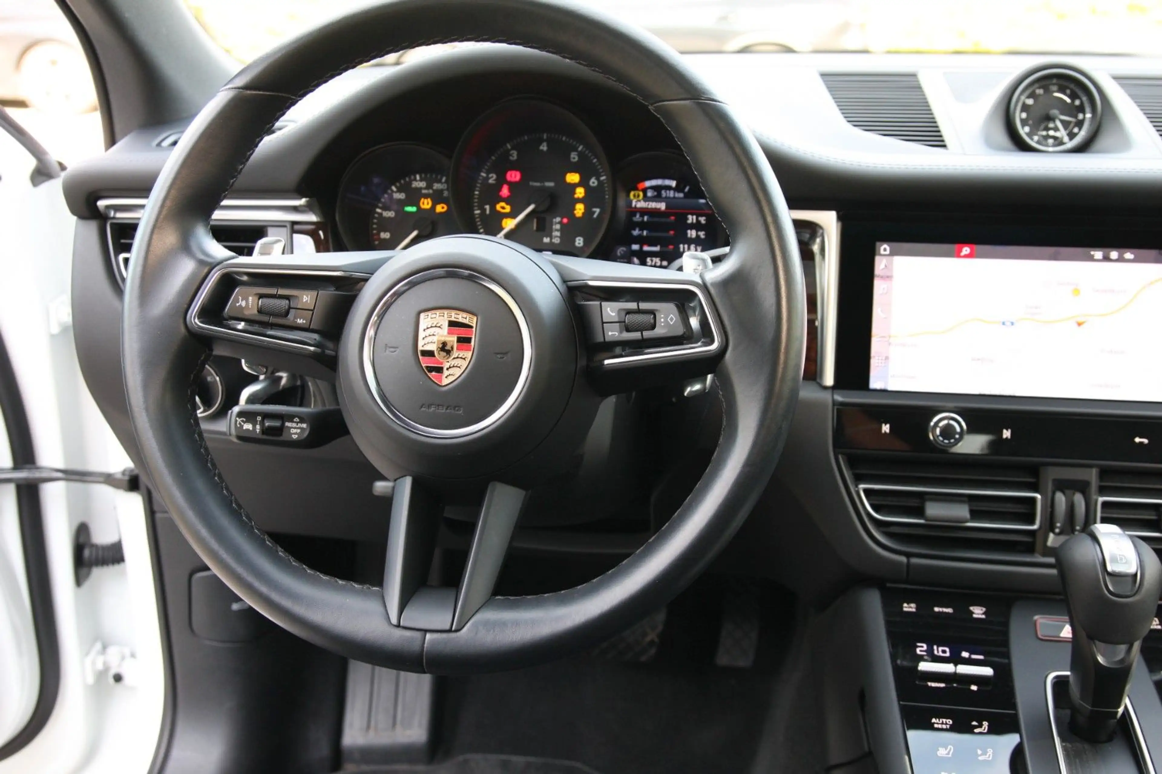 Porsche Macan PANO*ACC*CAM*18-Wege*PASM*LED*Approved*21" — photo 12