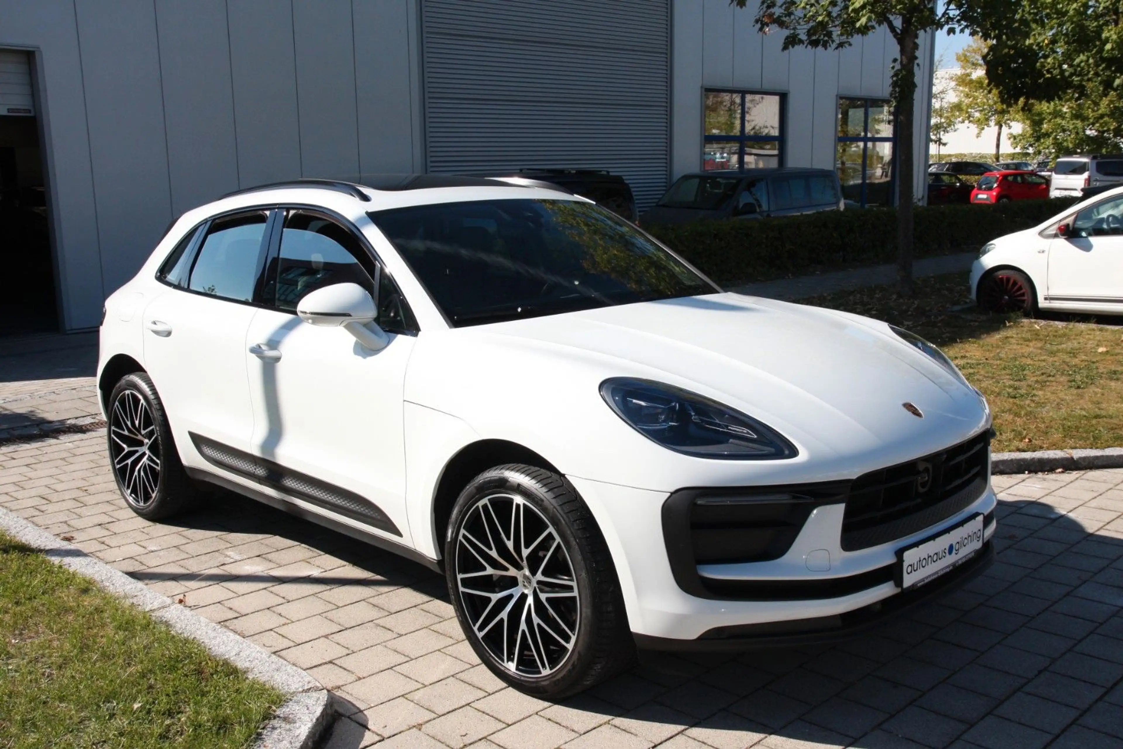 Porsche Macan PANO*ACC*CAM*18-Wege*PASM*LED*Approved*21" — photo 9