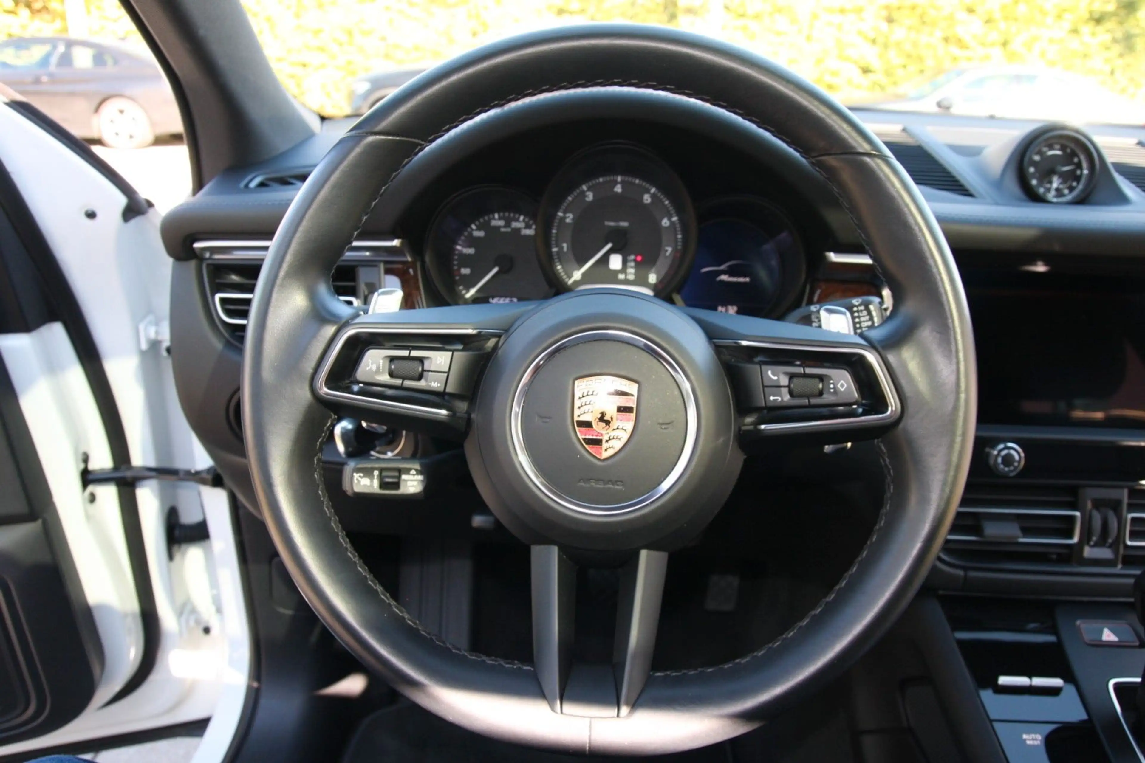Porsche Macan PANO*ACC*CAM*18-Wege*PASM*LED*Approved*21" — photo 13