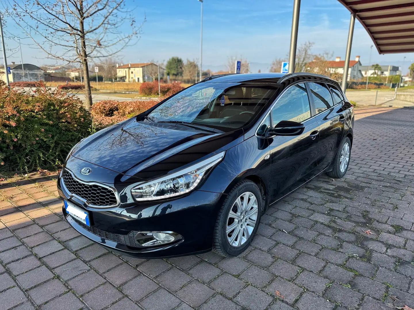 Kia Ceed / cee'd SW 1.6 crdi Cool 110cv my13 - 1