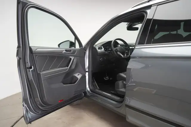 Volkswagen Tiguan Allspace view 23