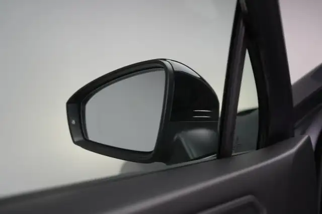 Volkswagen Tiguan Allspace view 24