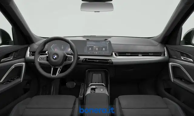BMW X1 view 3
