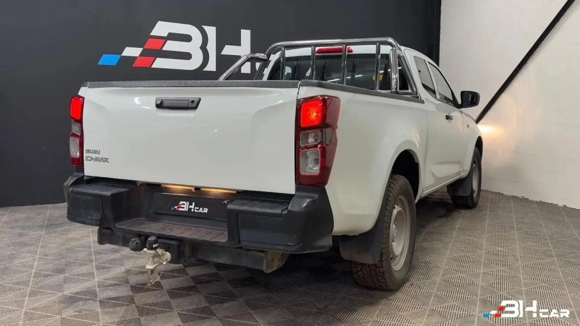 Isuzu D-Max Space Cab 1.9 DDI 160 4WD - 2022 - 34 000 km - Suivi complet - CT OK - 1ère main Weiß - 2