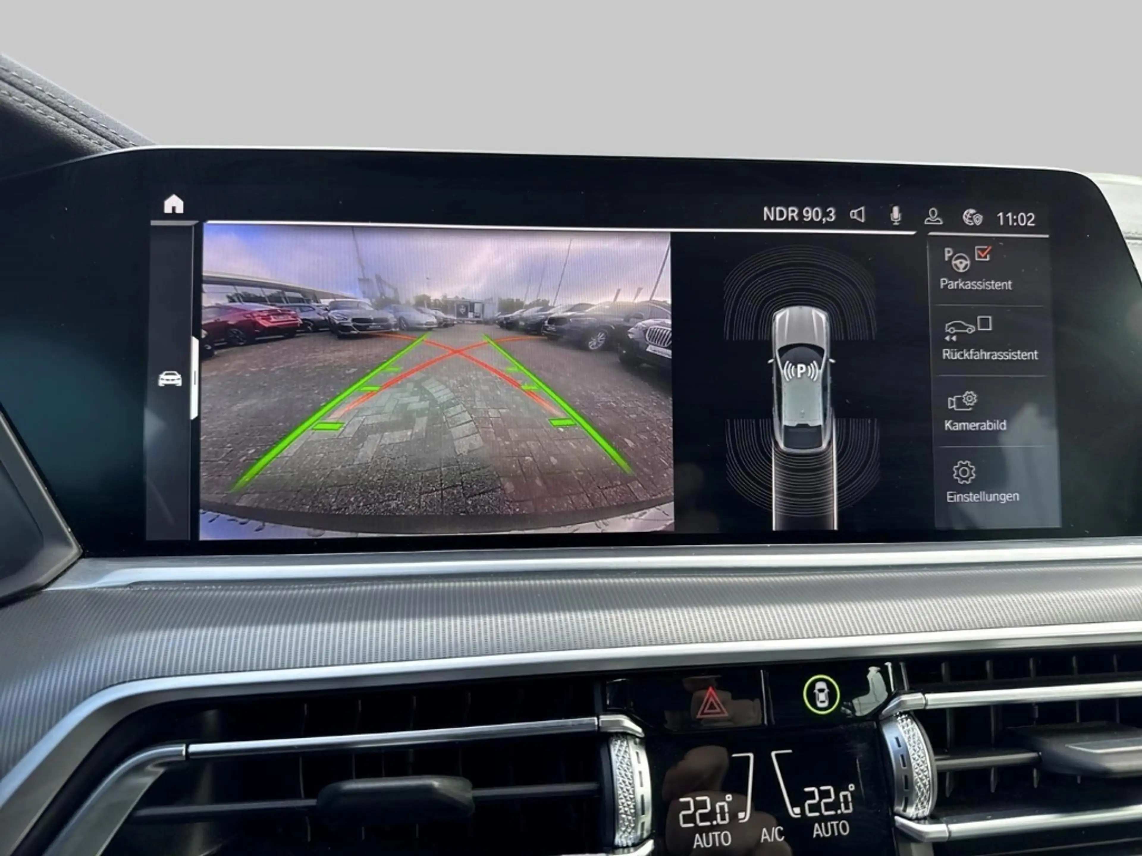 BMW X6 30 d  HUD StandHZG  AHK Leder H/K ACC Spurwechsela — photo 11