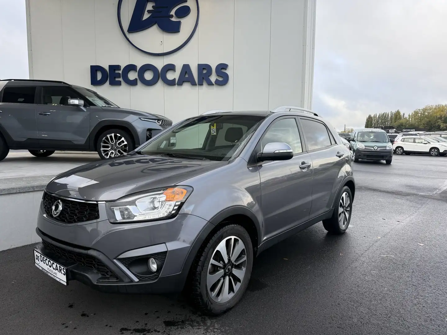 SsangYong Korando e-XDi Sapphire 4WD AUT Gris - 1