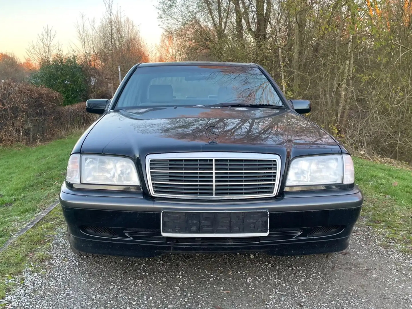 Mercedes-Benz C 180 C180 Classic Automatik Lim Tüv=Neu! 71T-Km 1Hand Noir - 2