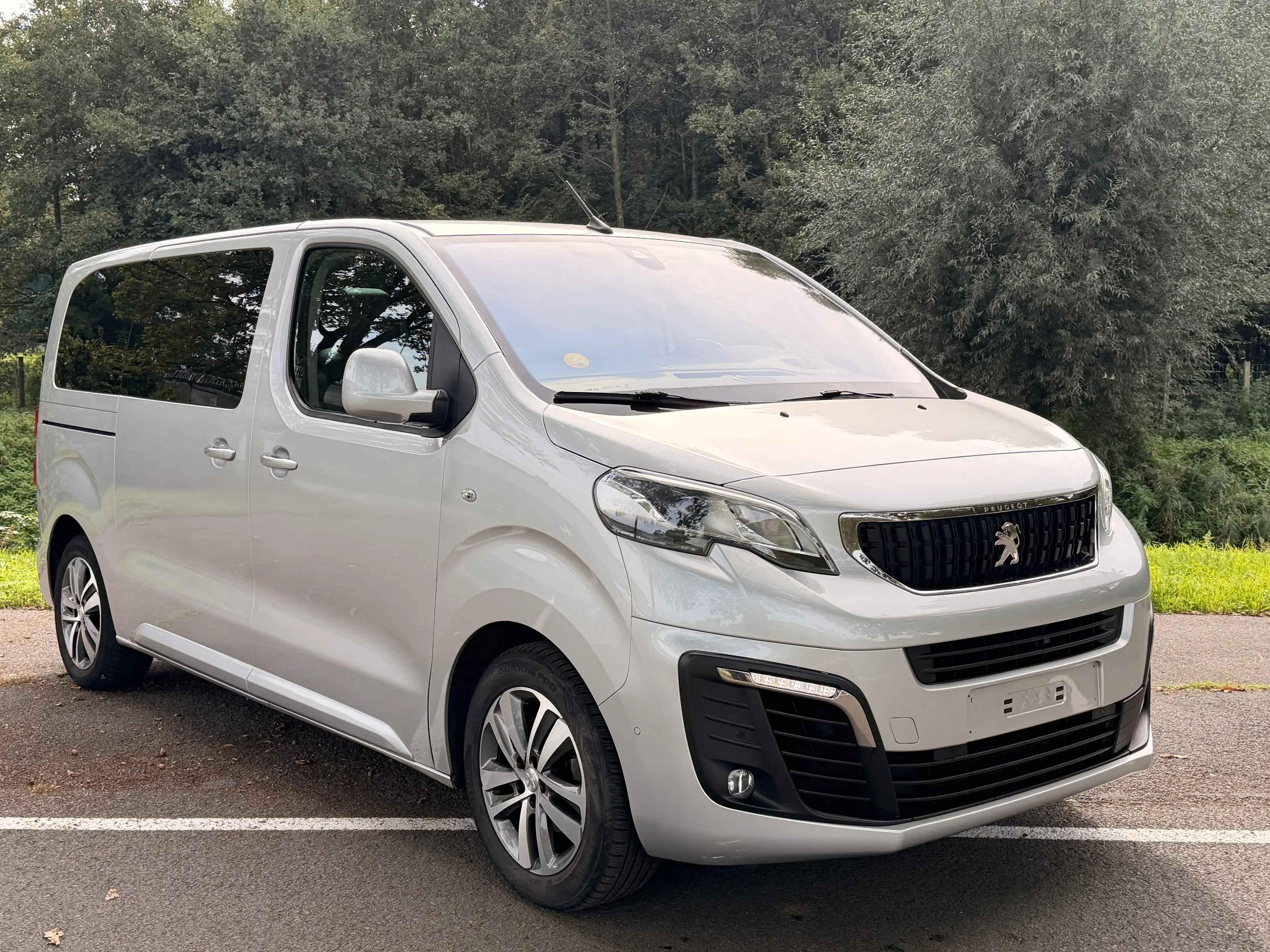 Peugeot Traveller Traveller 2.0 BlueHDi Std Business VIP S — photo 6