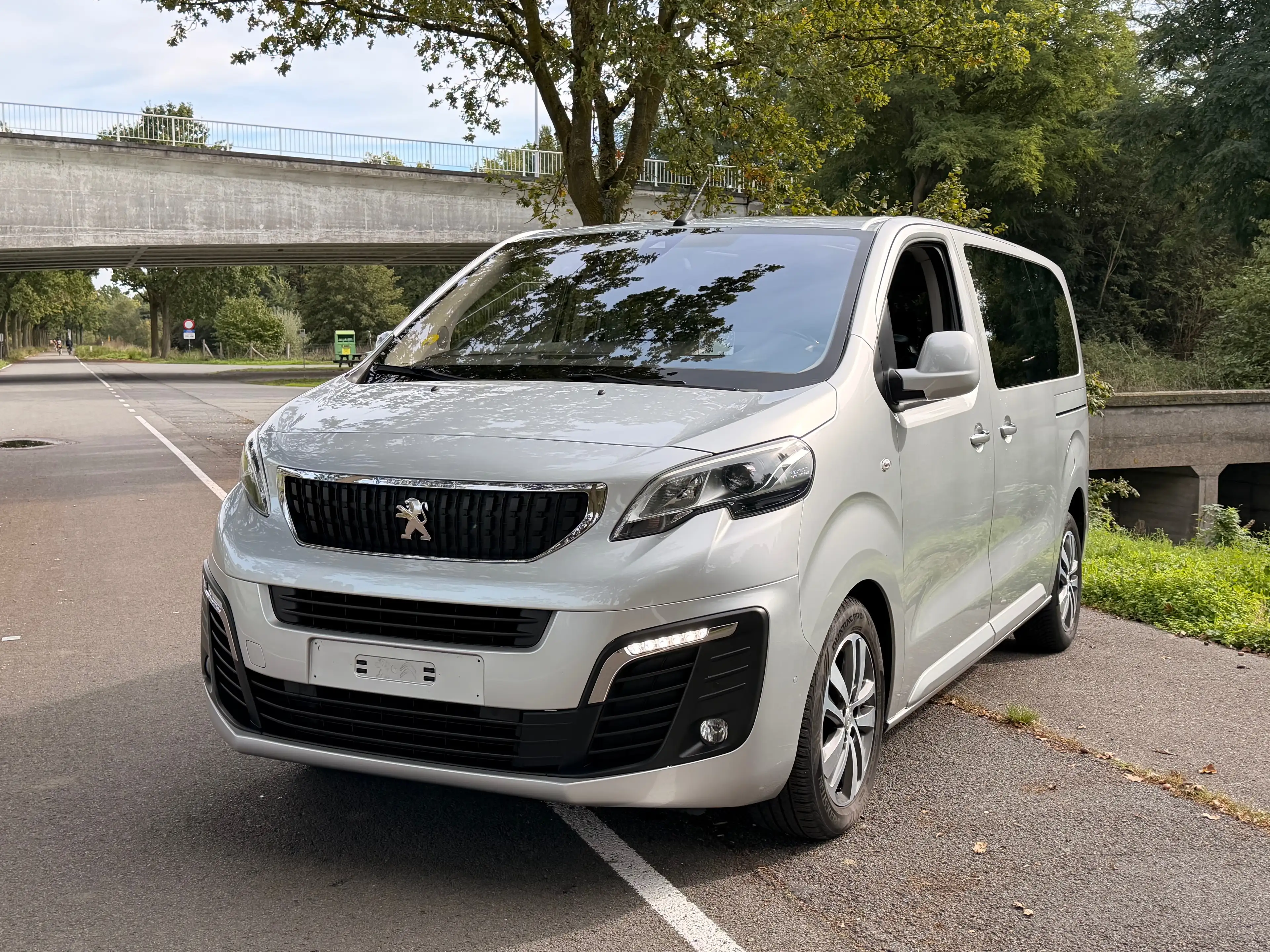 Peugeot Traveller Traveller 2.0 BlueHDi Std Business VIP S