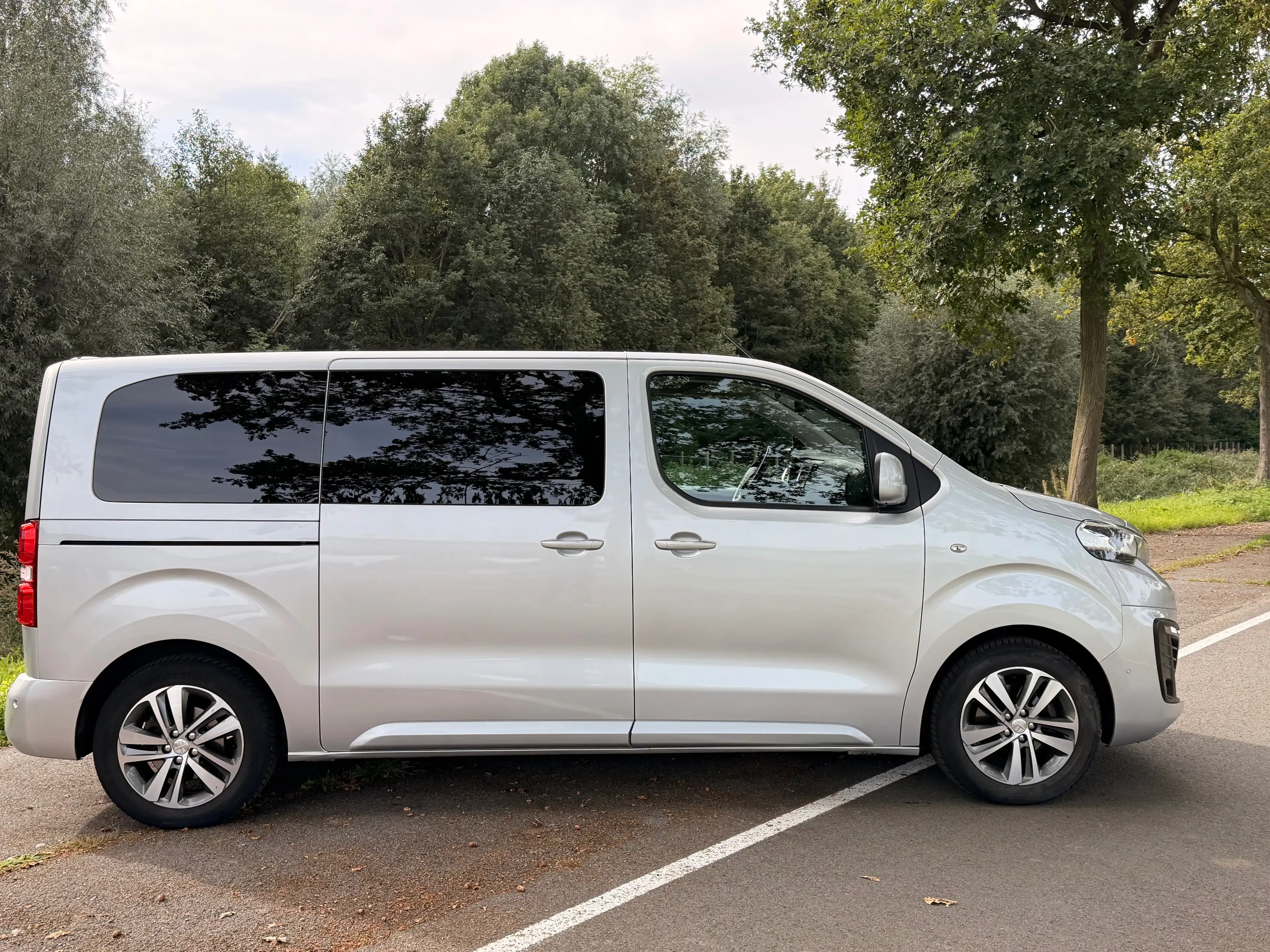 Peugeot Traveller Traveller 2.0 BlueHDi Std Business VIP S — photo 4