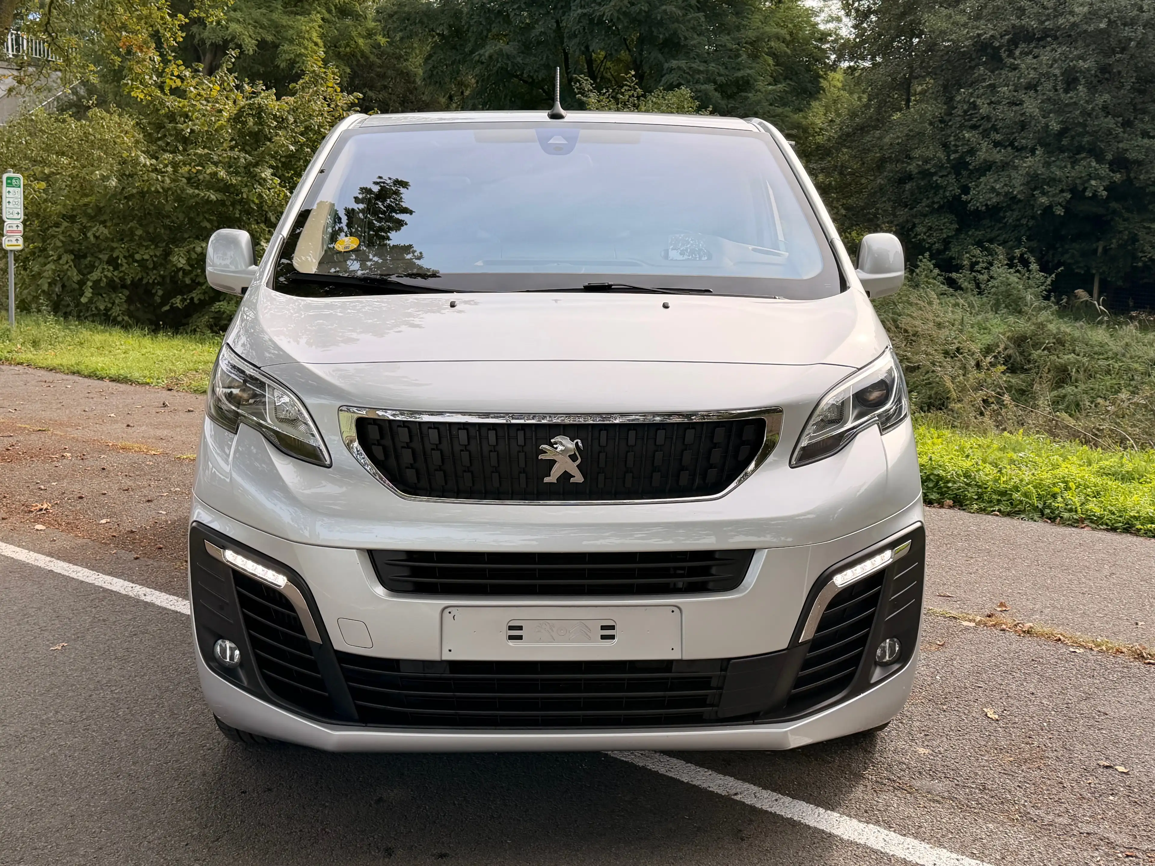 Peugeot Traveller Traveller 2.0 BlueHDi Std Business VIP S — photo 8