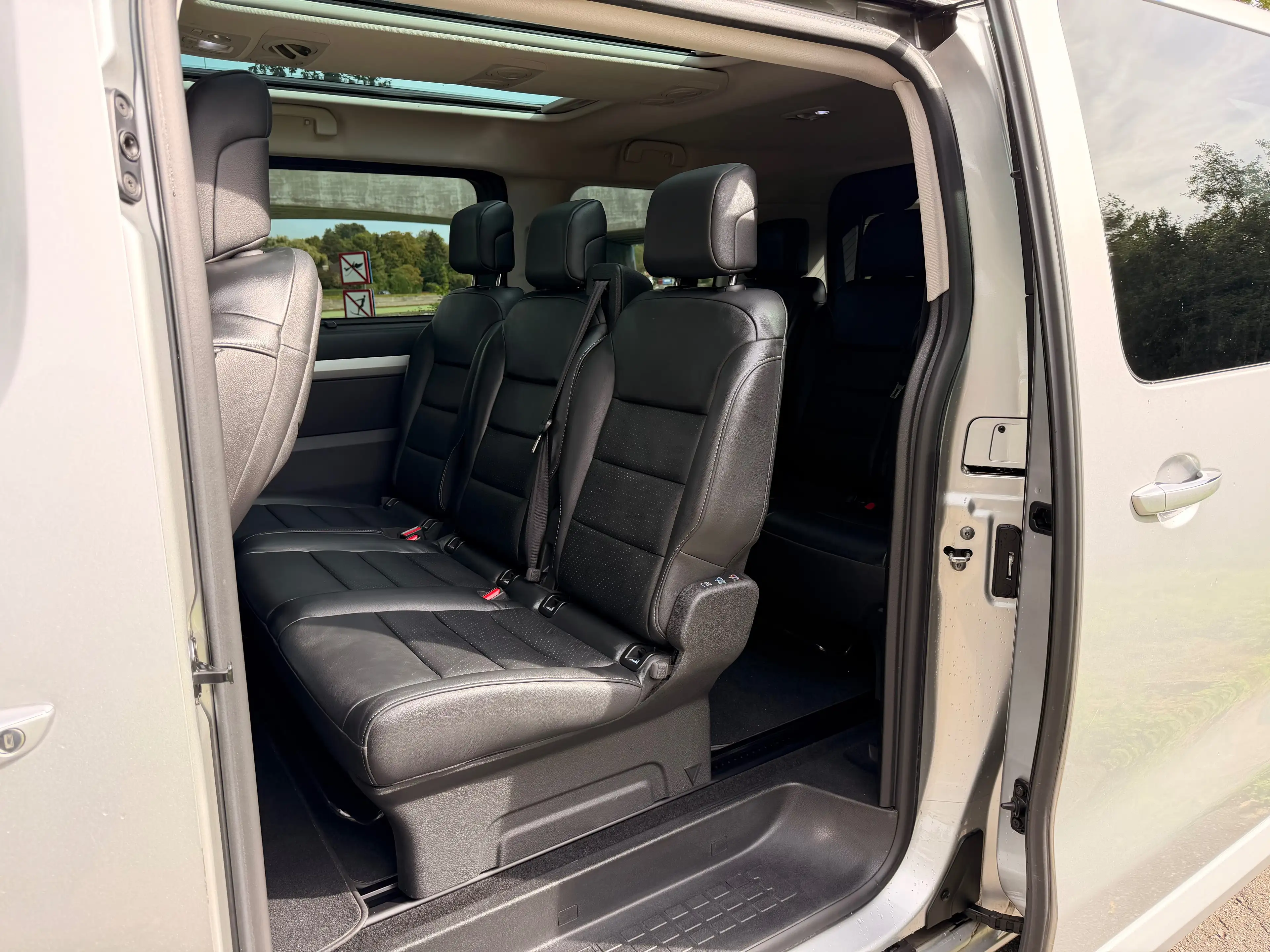 Peugeot Traveller Traveller 2.0 BlueHDi Std Business VIP S — photo 11