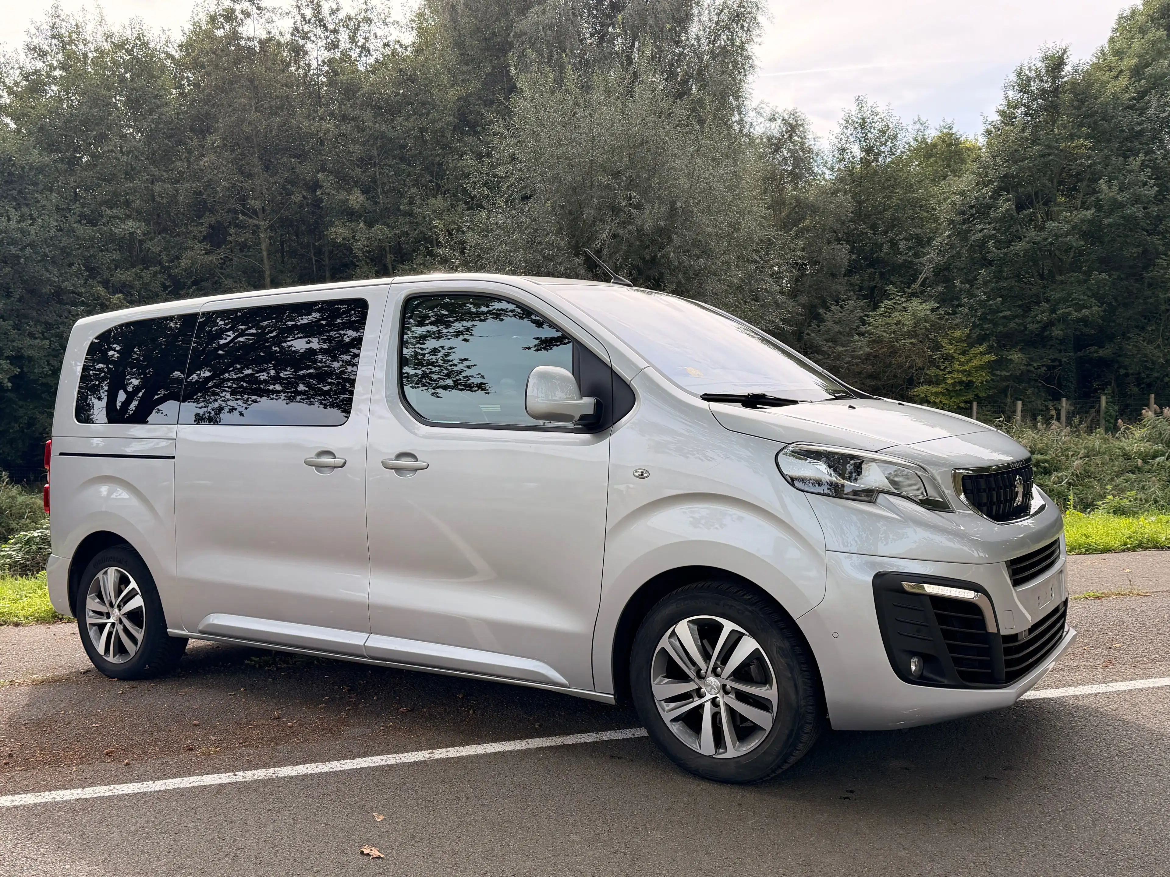 Peugeot Traveller Traveller 2.0 BlueHDi Std Business VIP S — photo 7