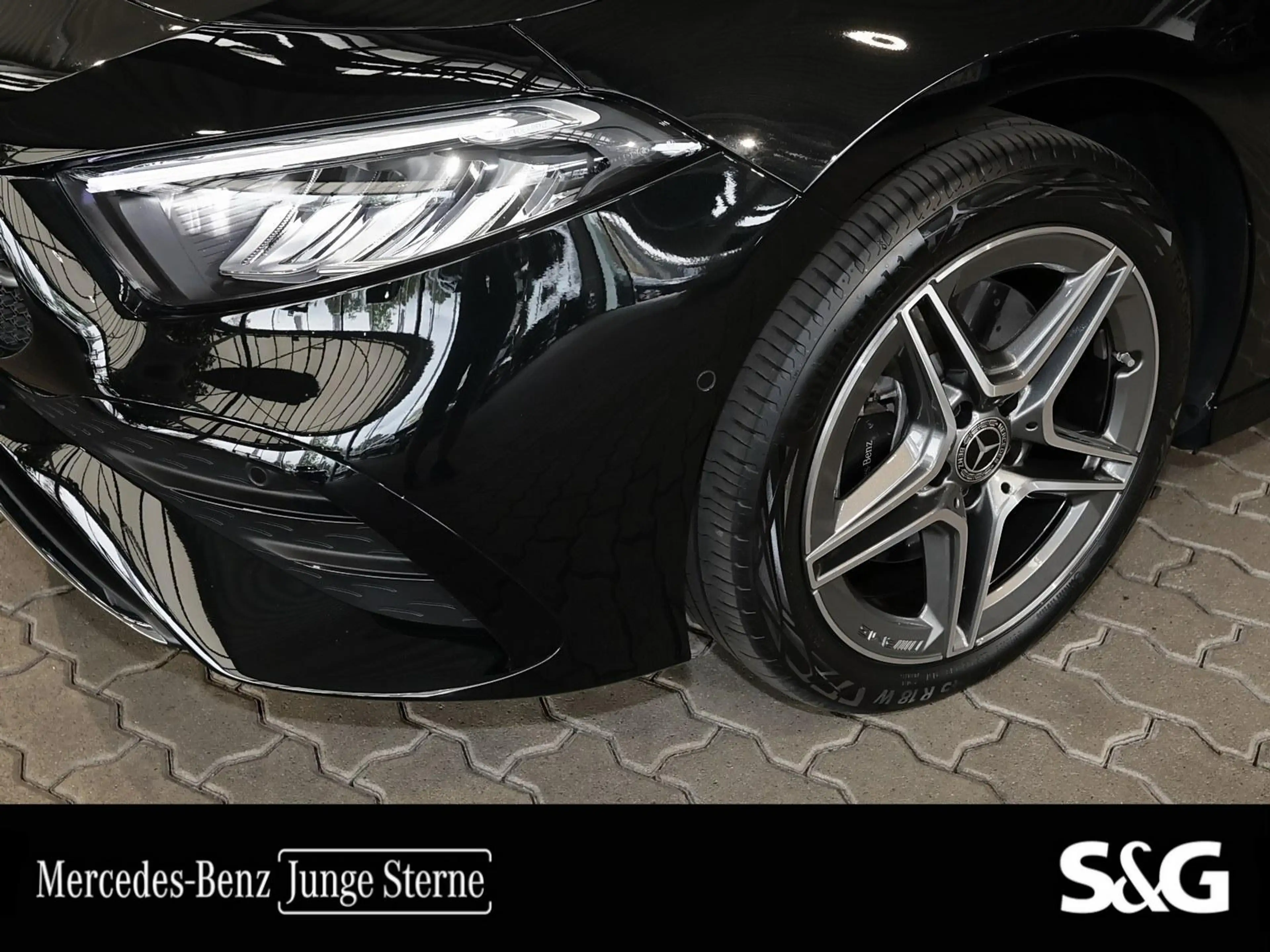 Mercedes-Benz A 250 e EQ Hybrid Technologie AMG — photo 5