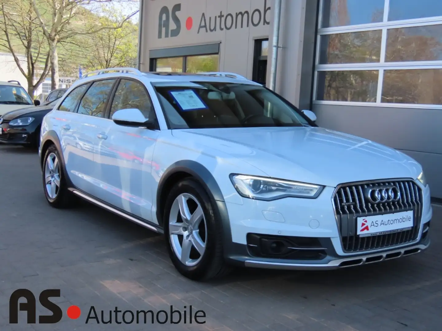 Audi A6 Allroad Quatt. 3.0 TDI MMI*Leder*SHZ*Pano*AHK Weiß - 1