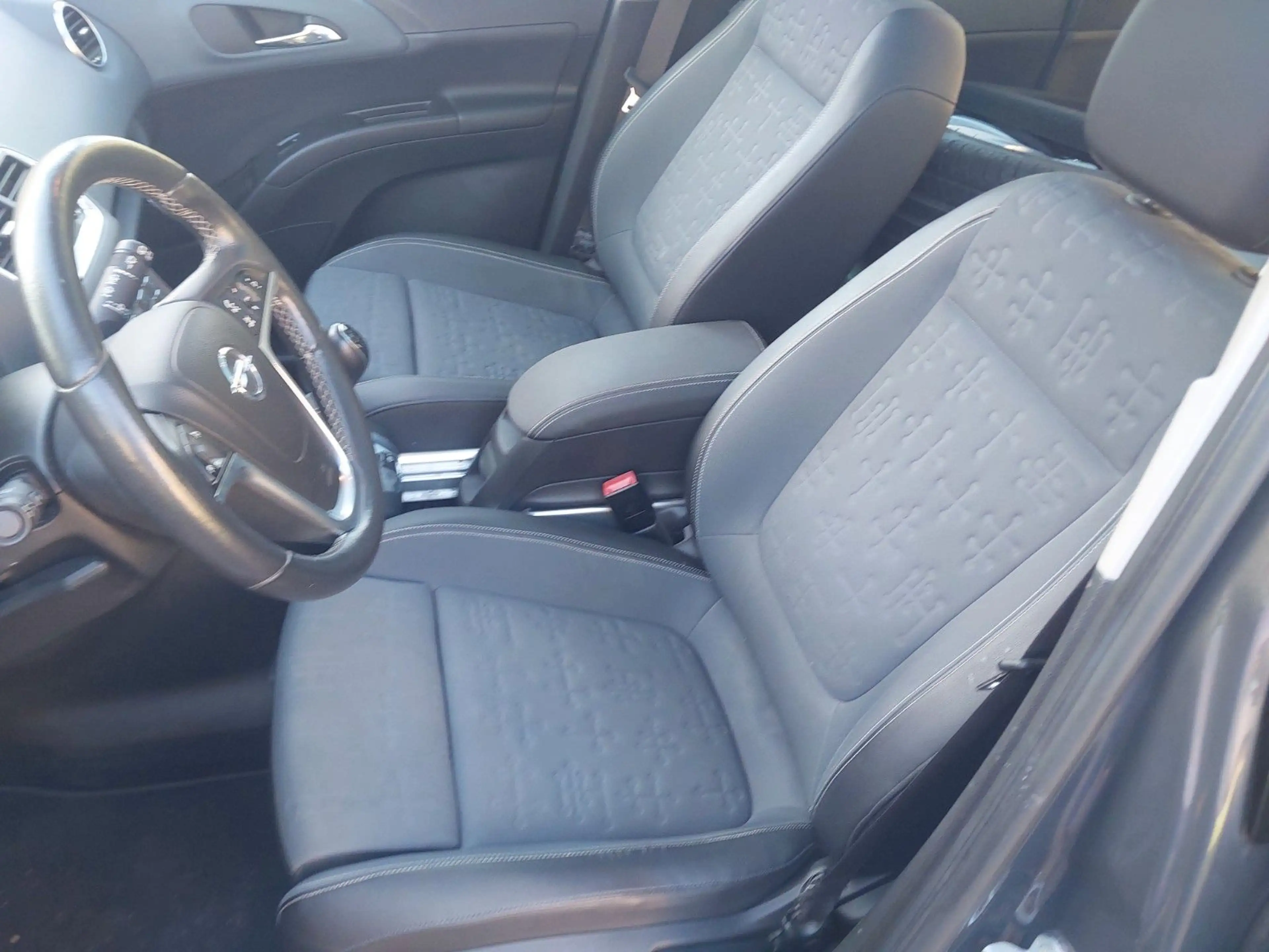 Opel Meriva 1.6 CDTI ecoFLEX INNOVATION Panoramadach — photo 7