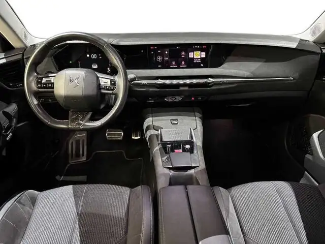 DS Automobiles DS 4 view 13