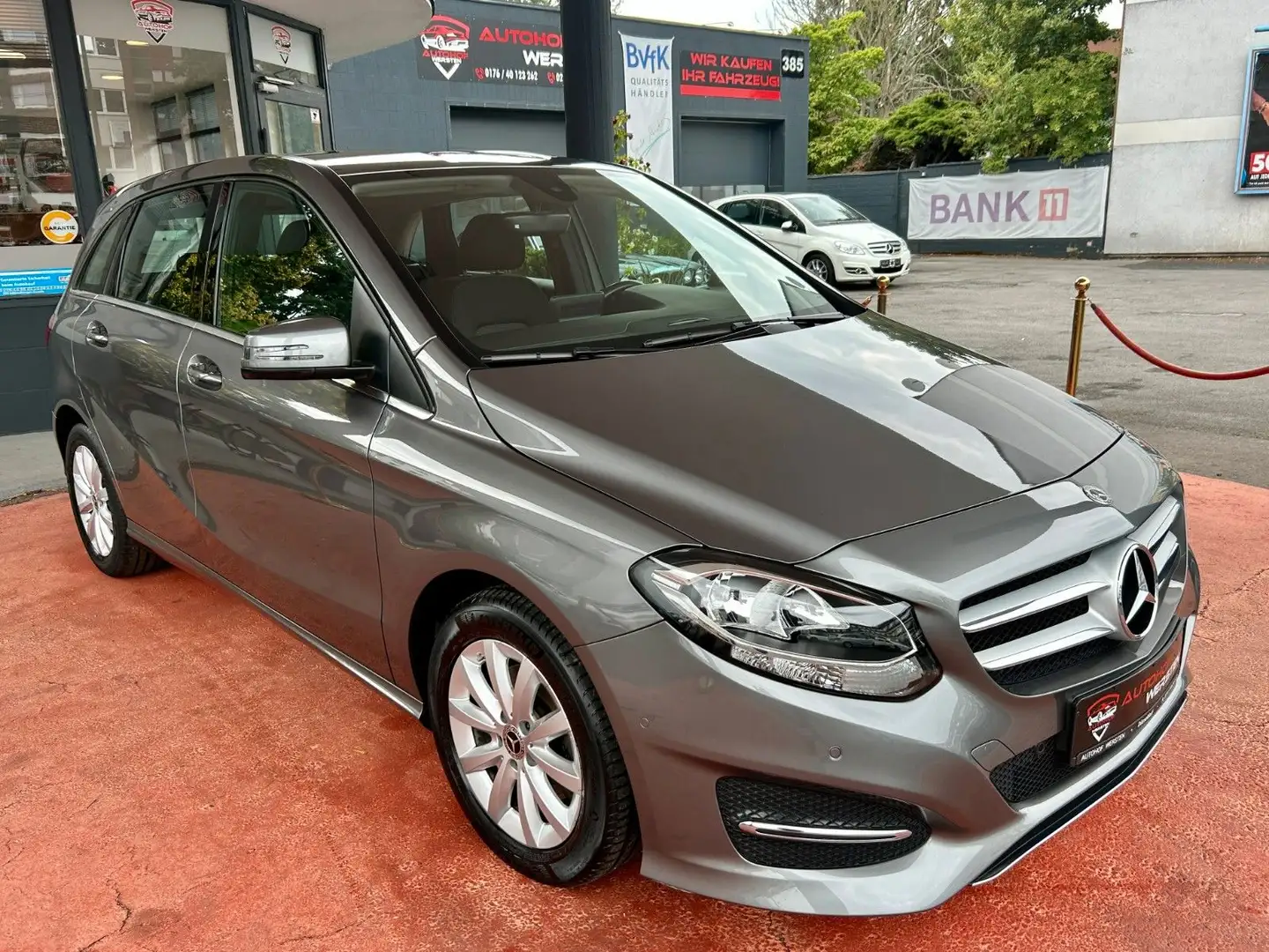 Mercedes-Benz B 180 Style BlueEfficiency Business-Paket Grijs - 1