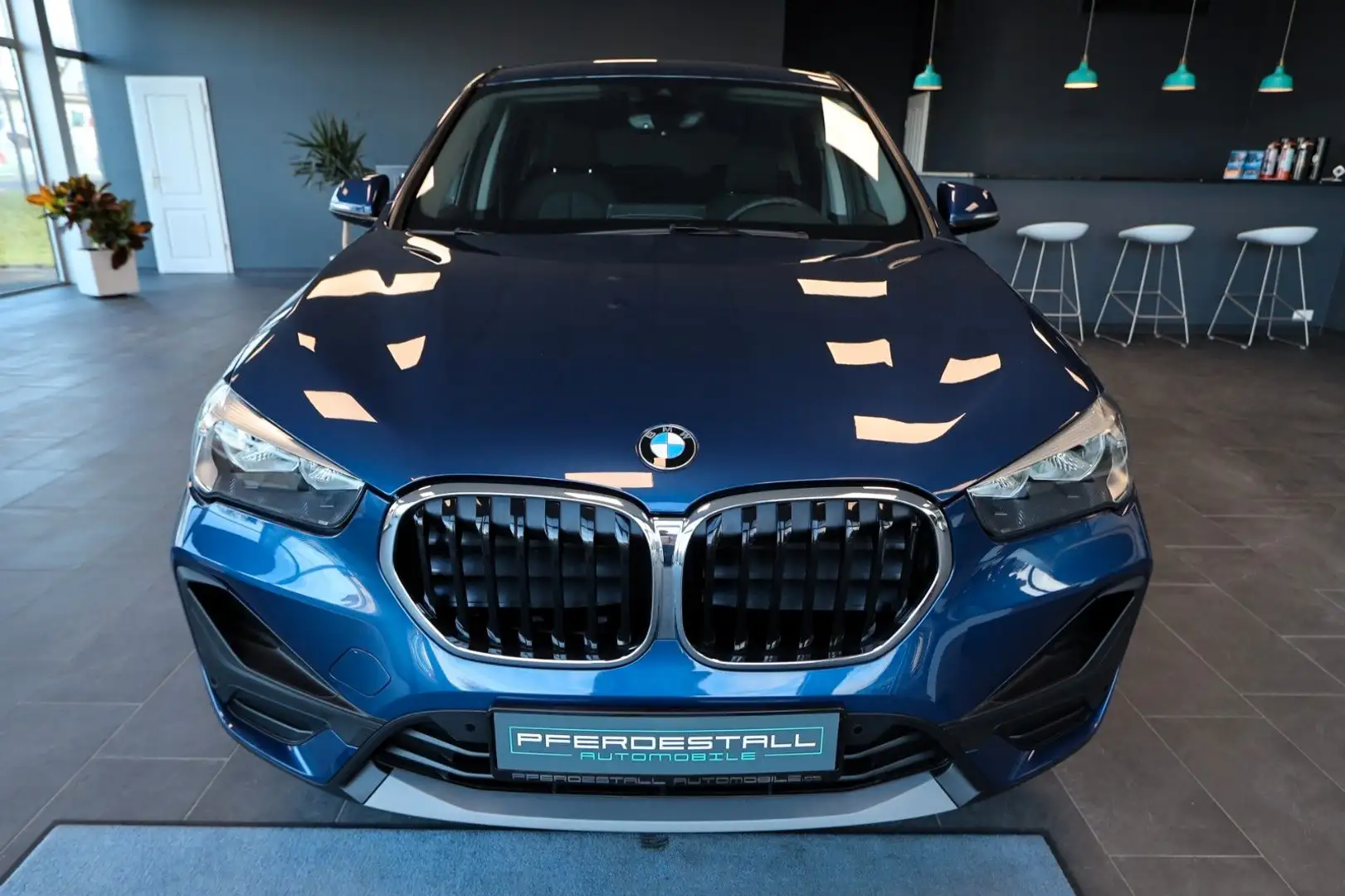 BMW X1 xDrive 25 e Advantage Head-up Kamera ACC NAVI Blau - 2