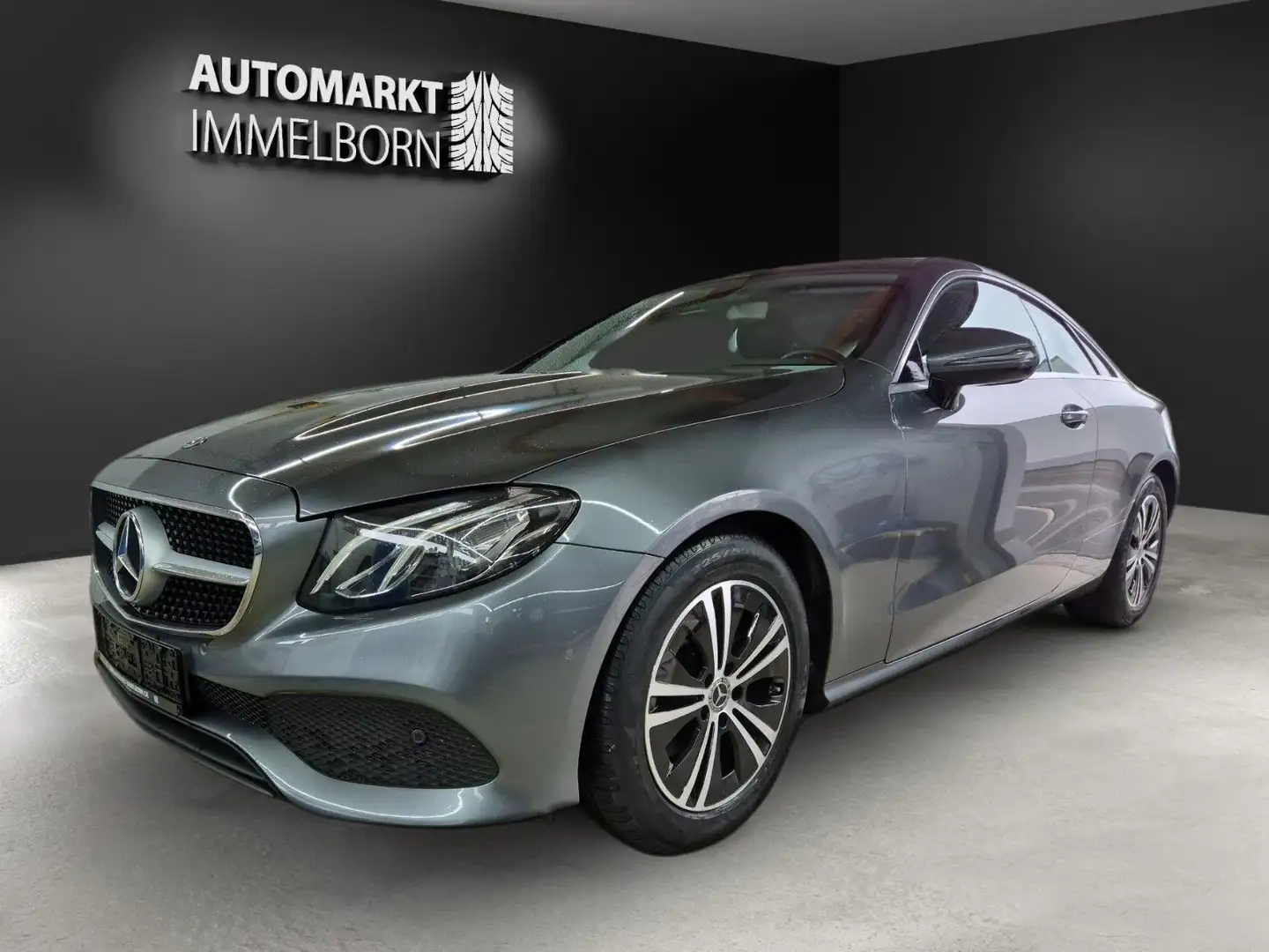 Mercedes-Benz E 220 d Coupe Pano*Massage*Burmester*BelüSitze*L Сірий - 2