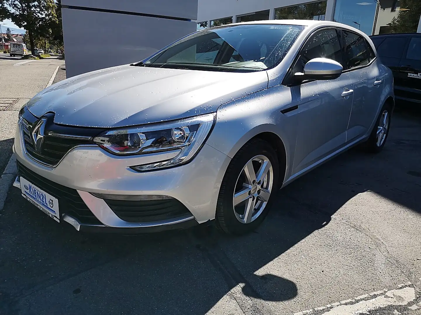 Renault Megane Mégane Megane 1.2 TCe 100 Energy Life Silber - 1
