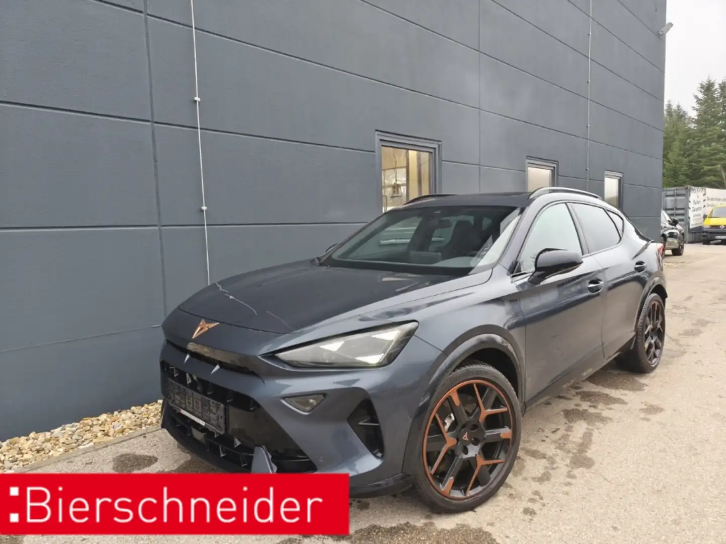 CUPRA Formentor 333 VZ AKRAPOVIC SKYLINE Sennheiser Grau - 1